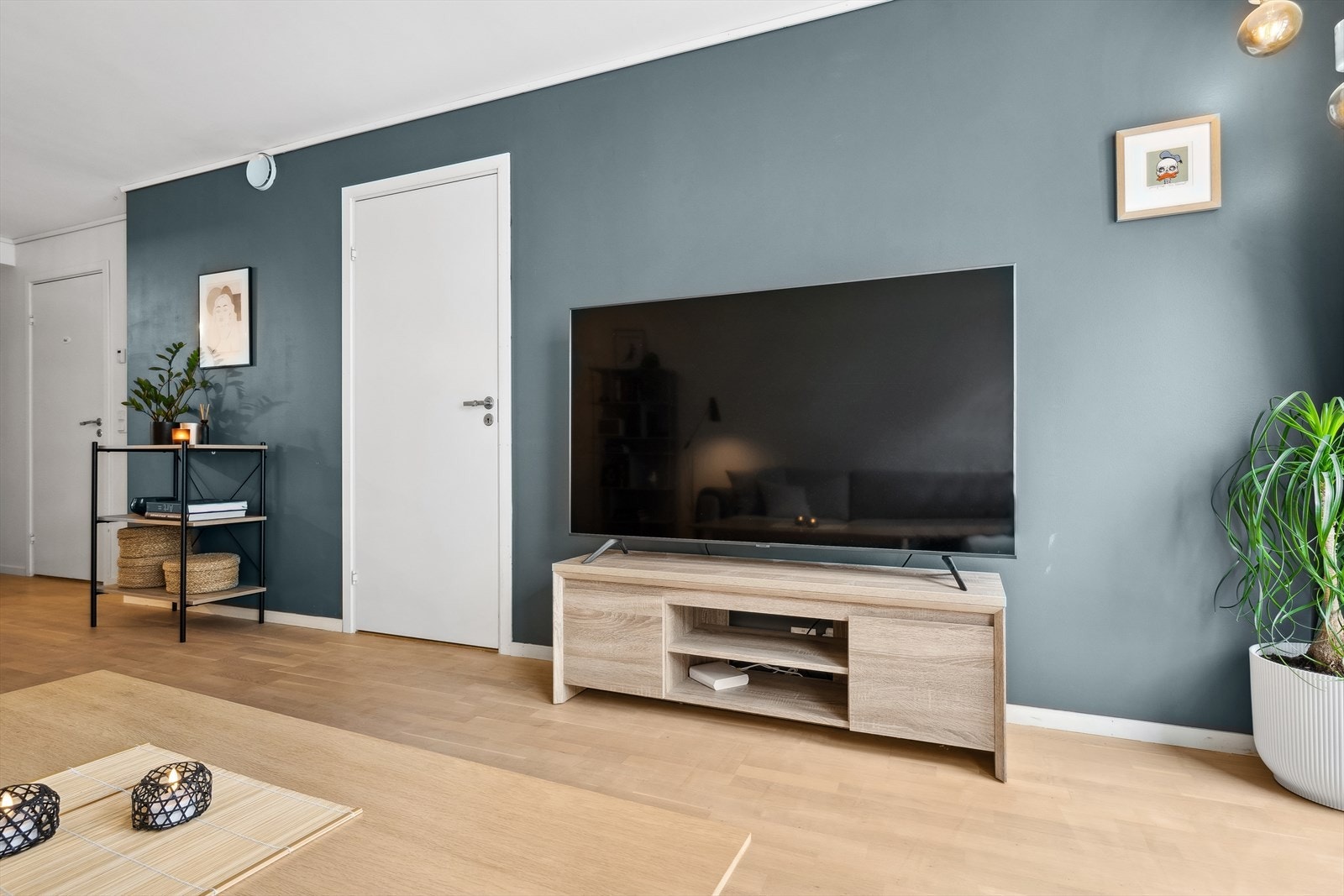 Vannbåren varme og balansert ventilasjon i leiligheten. Galleribilde