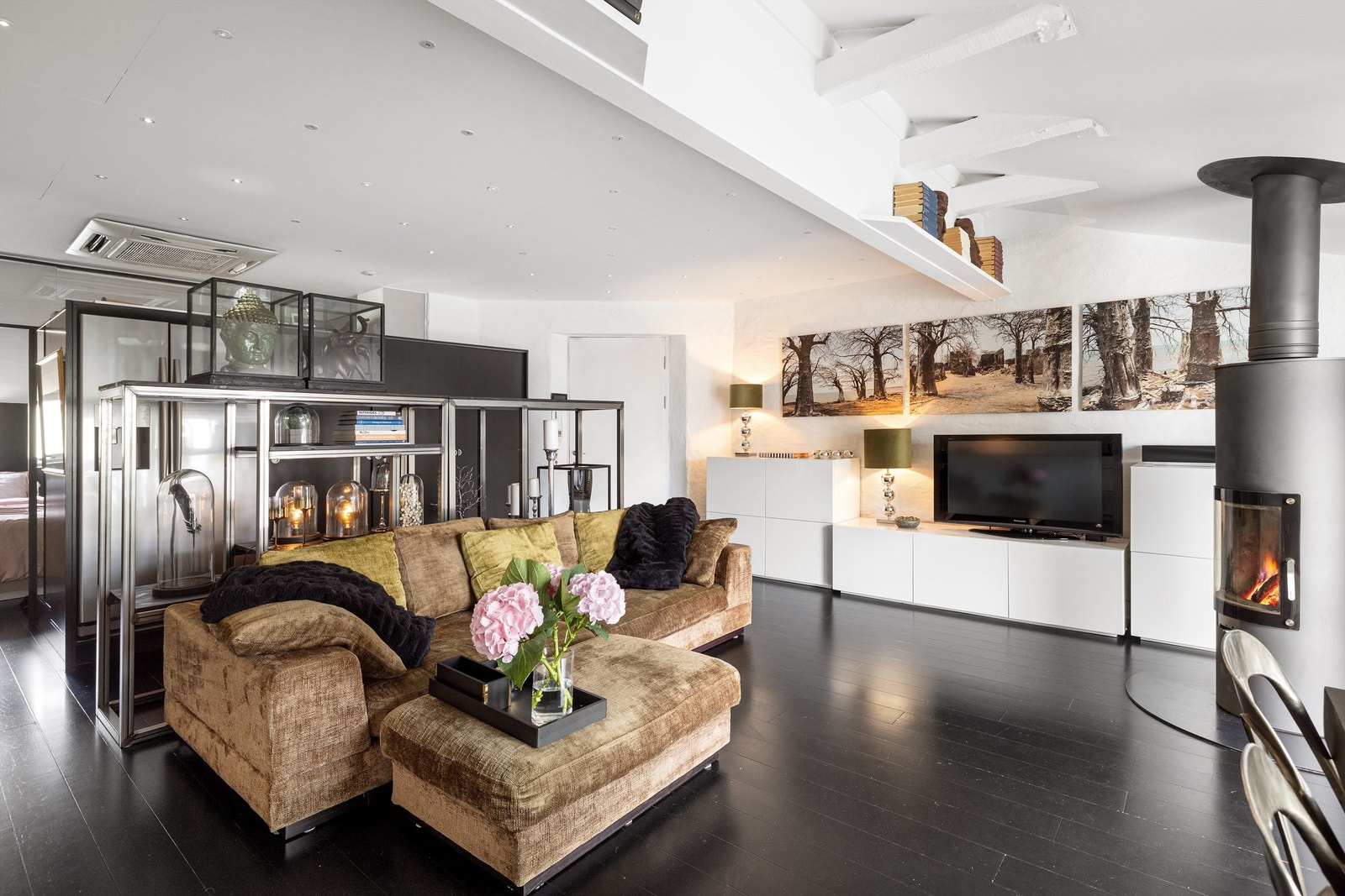 Smart møblering skaper ulike soner. Galleribilde