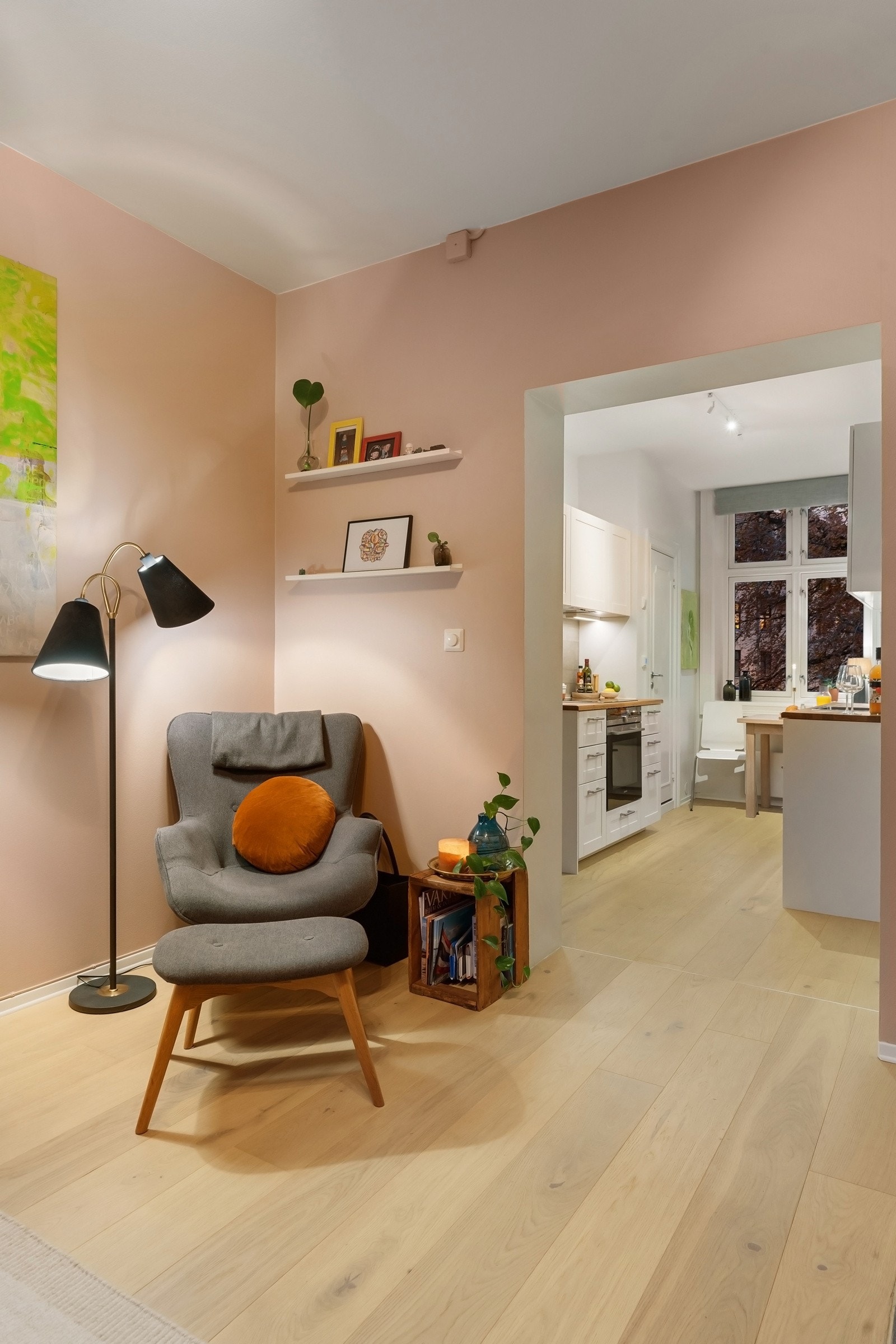 Borettslaget ligger skjermet, og godt tilbaketrukket fra trafikkstøy. Galleribilde