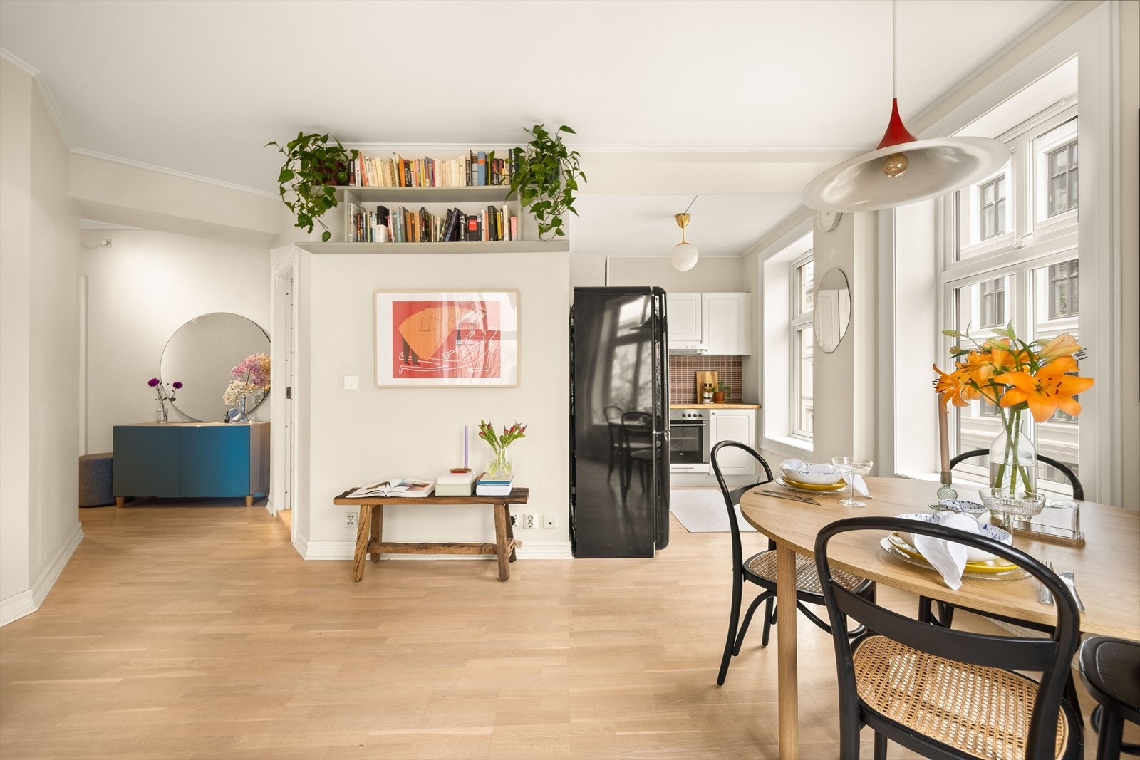 Planløsningen i leiligheten er svært god, med naturlig arealfordeling. Galleribilde