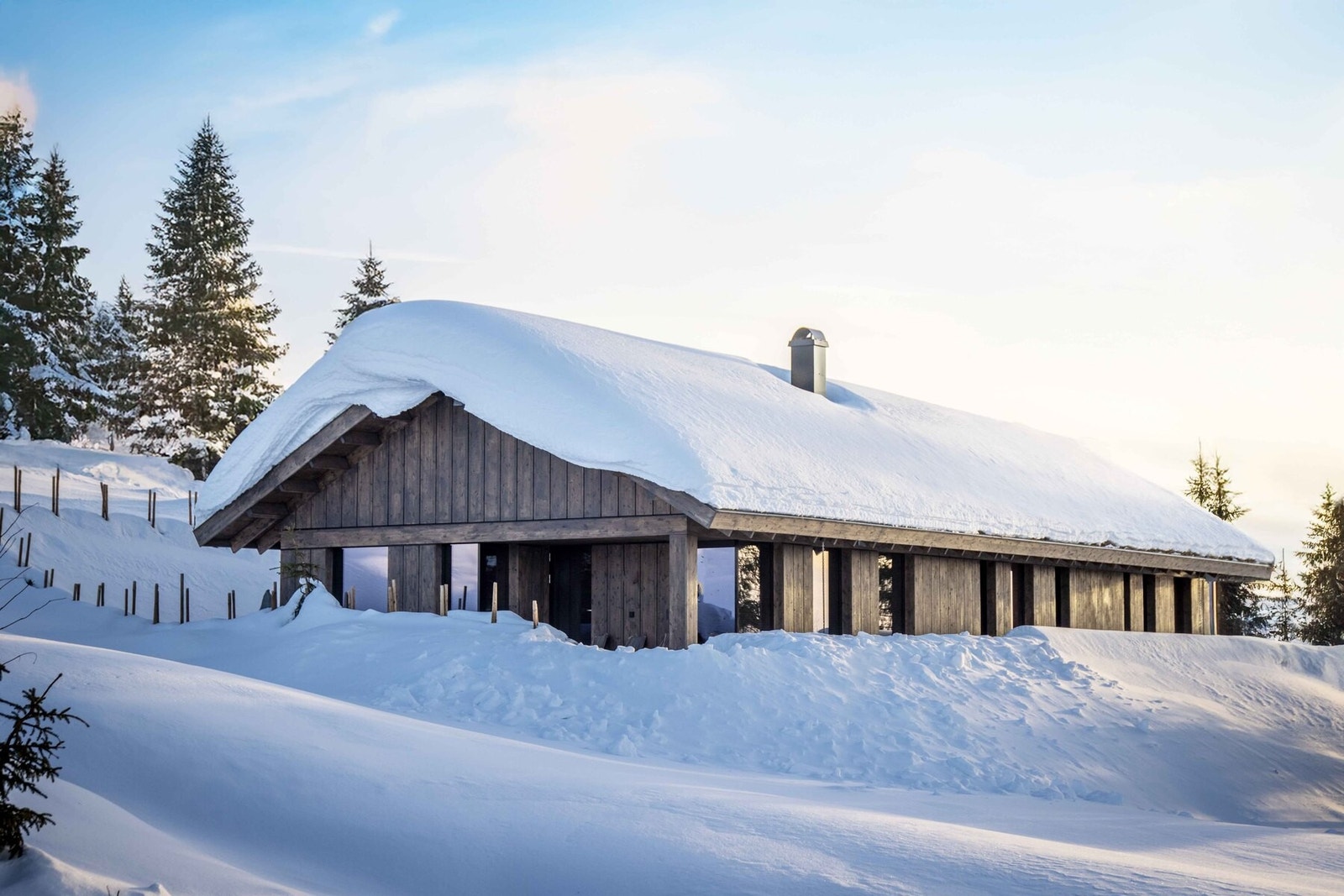 Vy hyttene kjennetegnes av rene linjer og glir inn i landskapet på en elegant måte. Her foto av en Vy32 CTH fra et annet prosjekt. Galleribilde