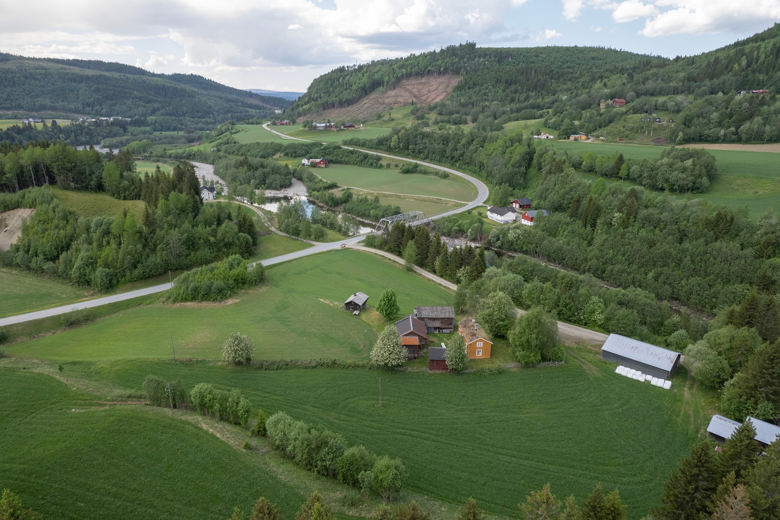 Oversiktsbilde med drone. Galleribilde