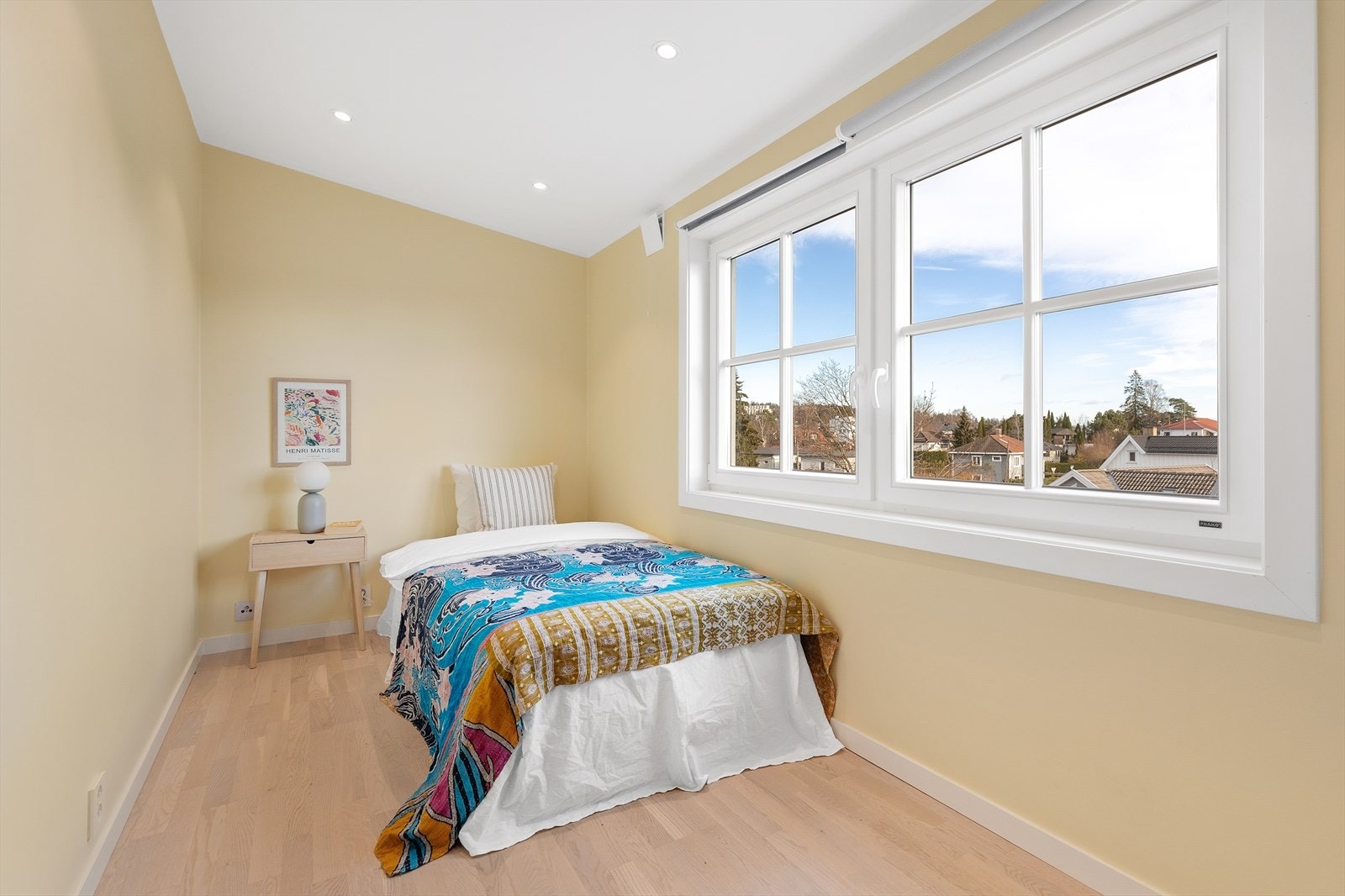 Soverommet har egen romslig sovealkove. Galleribilde