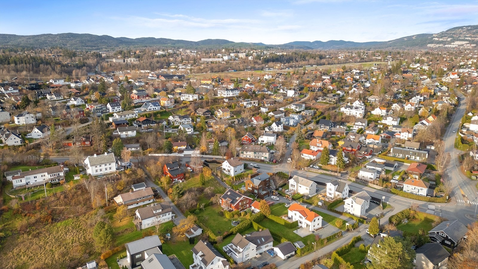 Jar tilbyr flotte turmuligheter langs Lysakerelven. Galleribilde