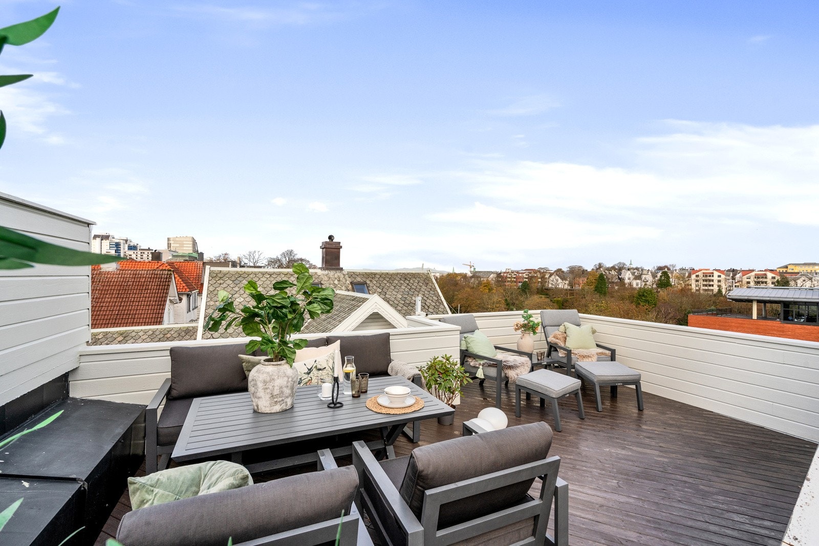 Privat takterrasse på hele 36 kvm med gode solforhold Galleribilde