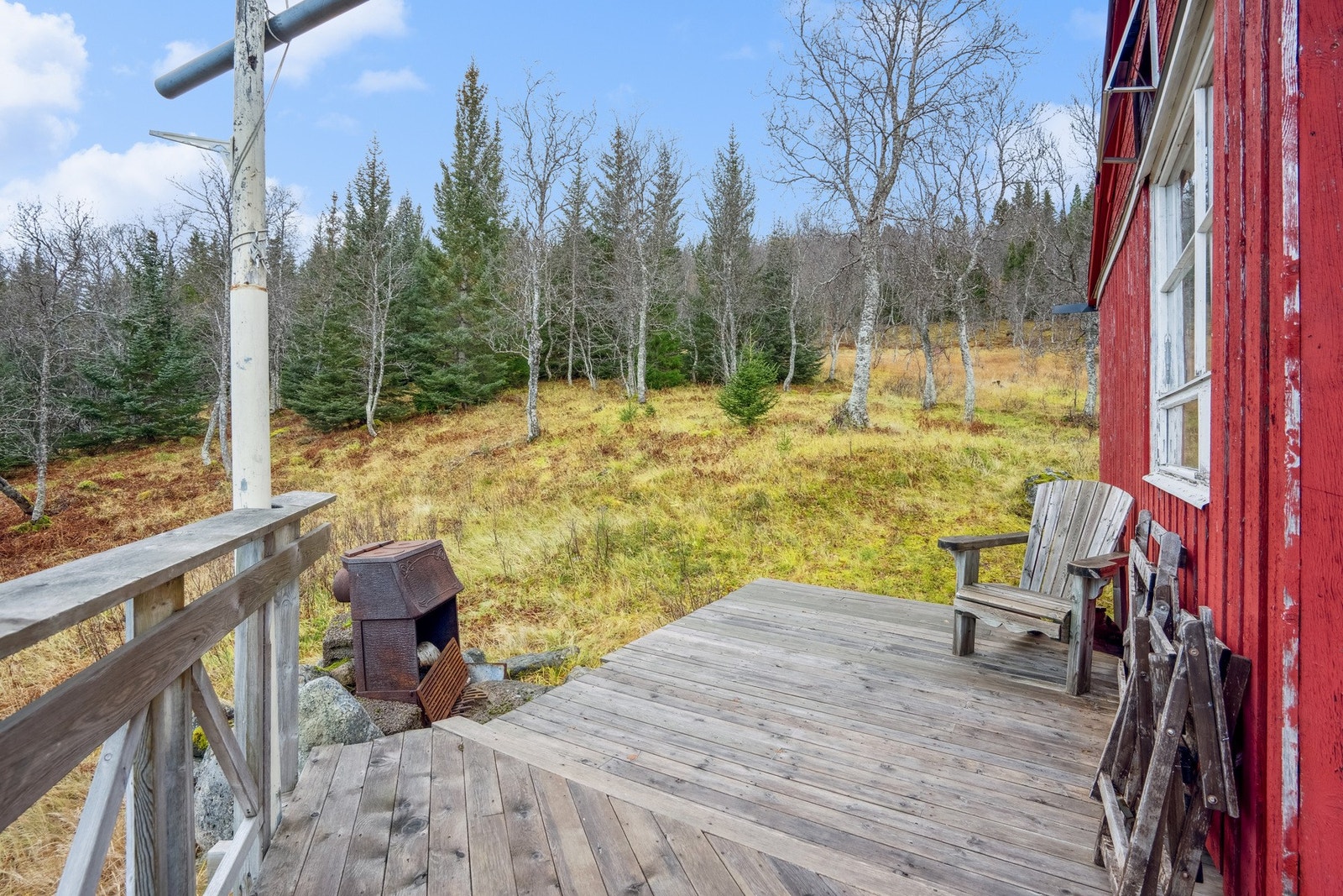 Du kan nyte solen, naturen og stillheten her. Galleribilde