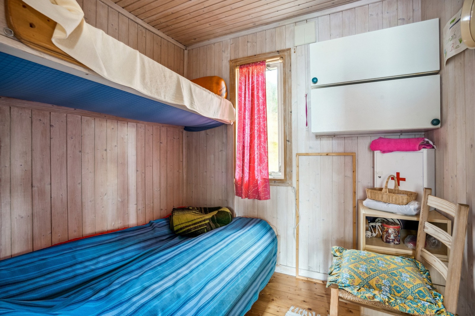 Koselige rom i hytta. Galleribilde