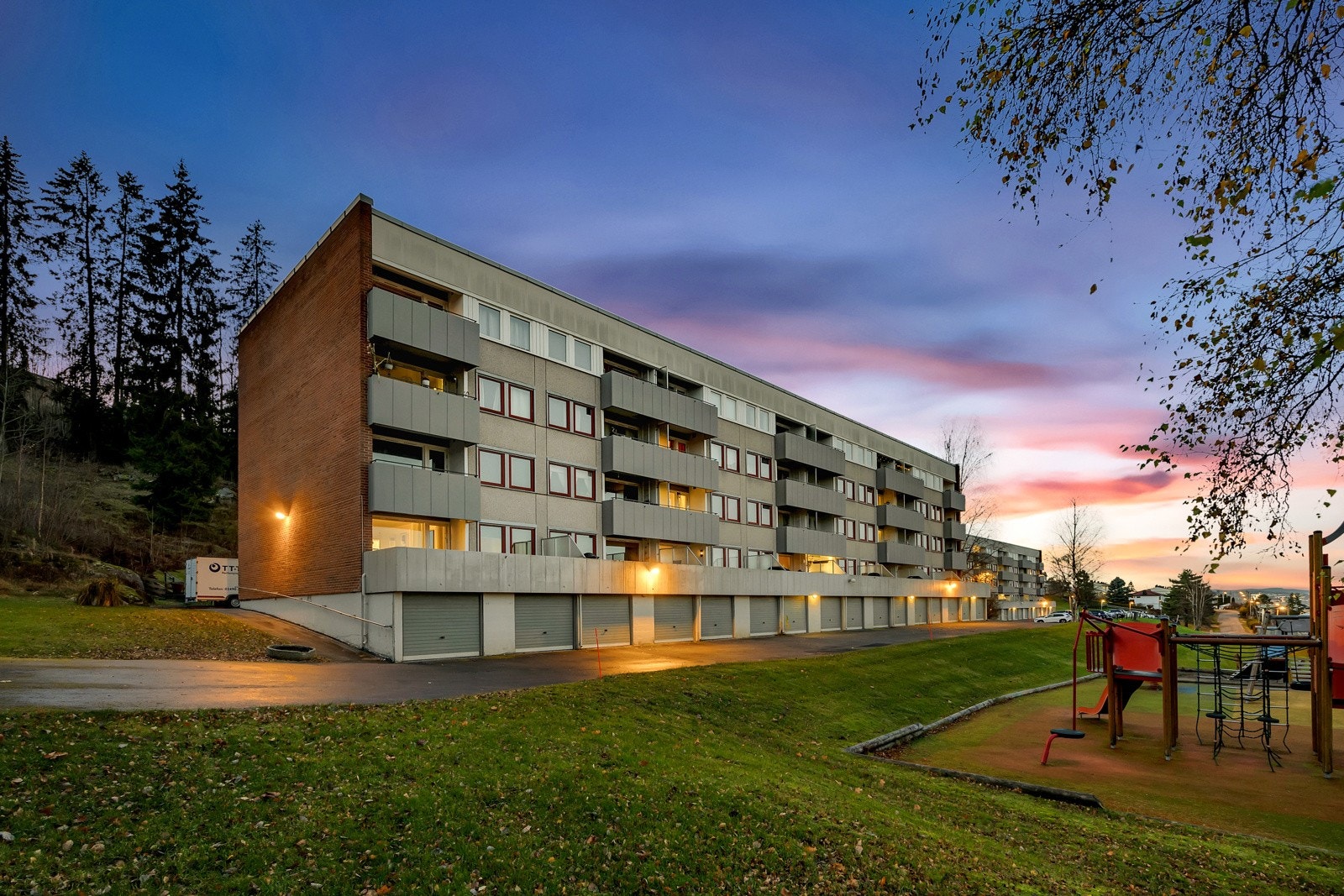 EIE Lillestrøm v/ Torje Olsen Slettli har gleden av å presentere Blomstervegen 35A! Galleribilde