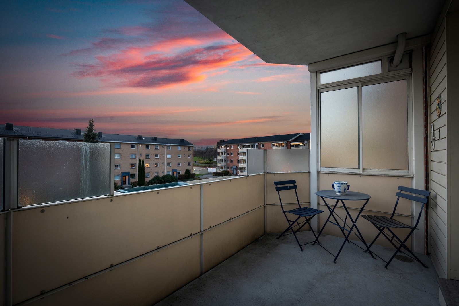 Velkommen til Karl Staaffs vei 5 - Kontakt megler på 464 59 630 dersom privatvisning ønskes. Galleribilde