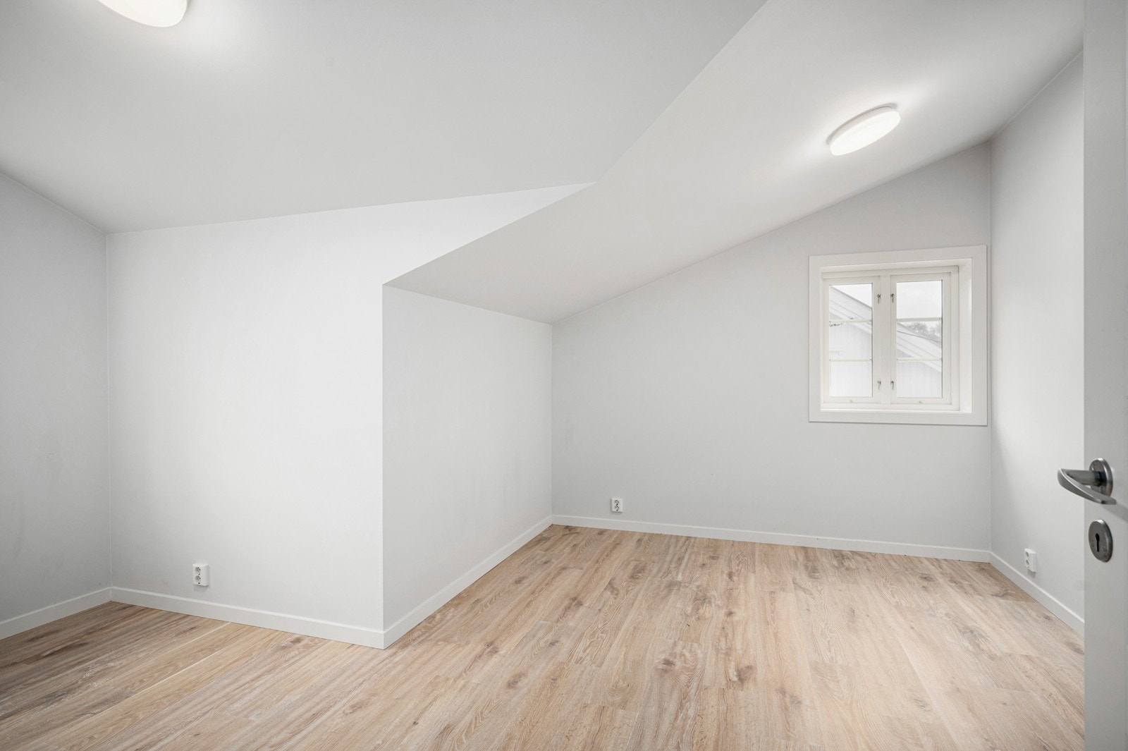 Boligen har 3 soverom i 2. etasje. Galleribilde