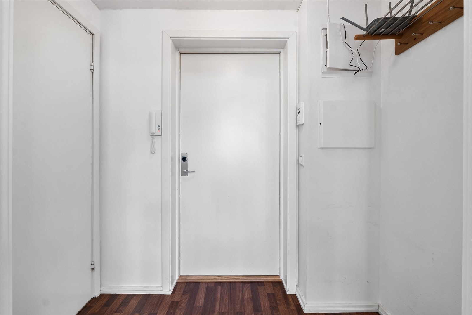 Lyst og fint inngangsparti. Galleribilde