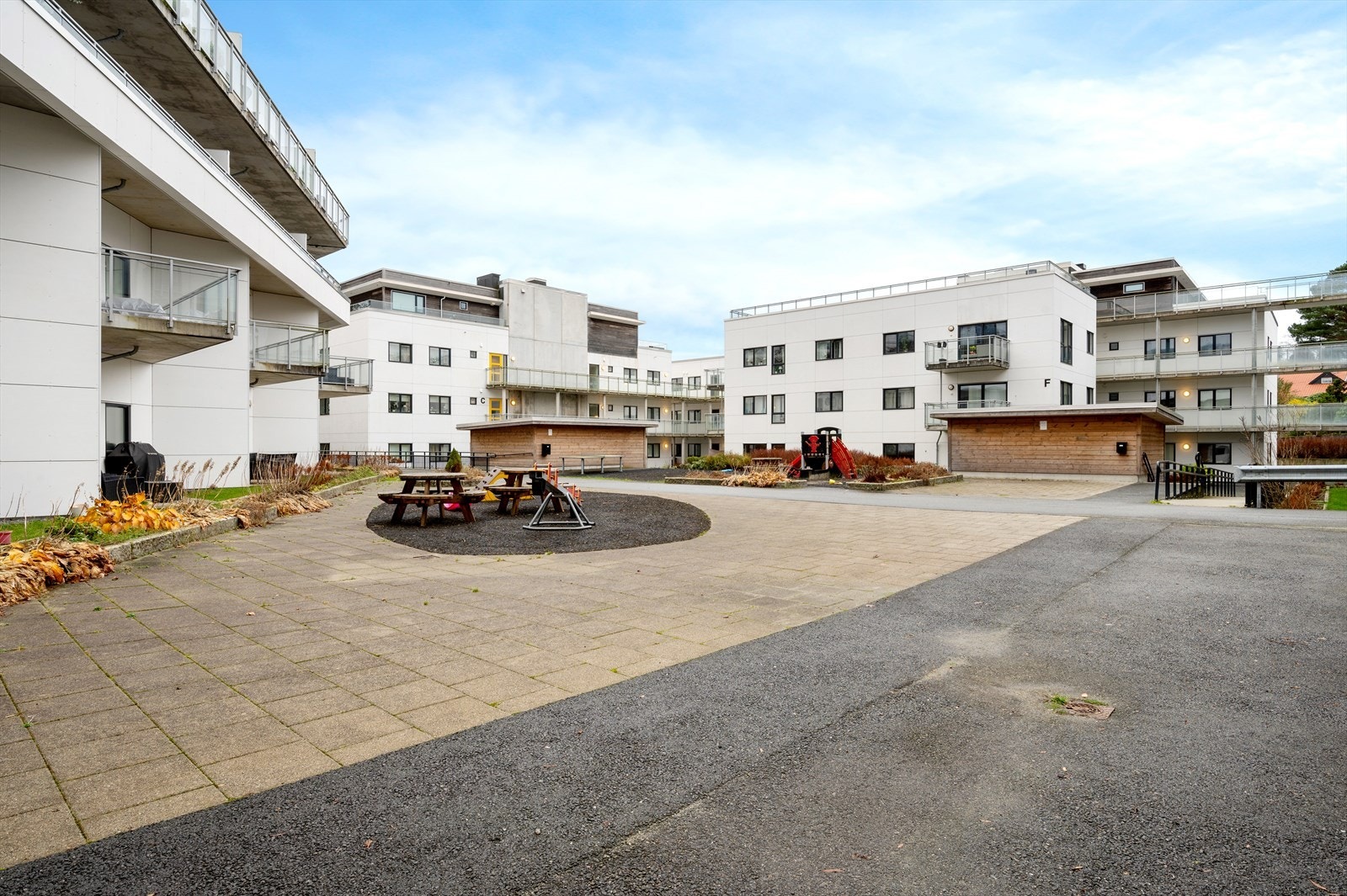 Flott opparbeidet fellesområder. Galleribilde