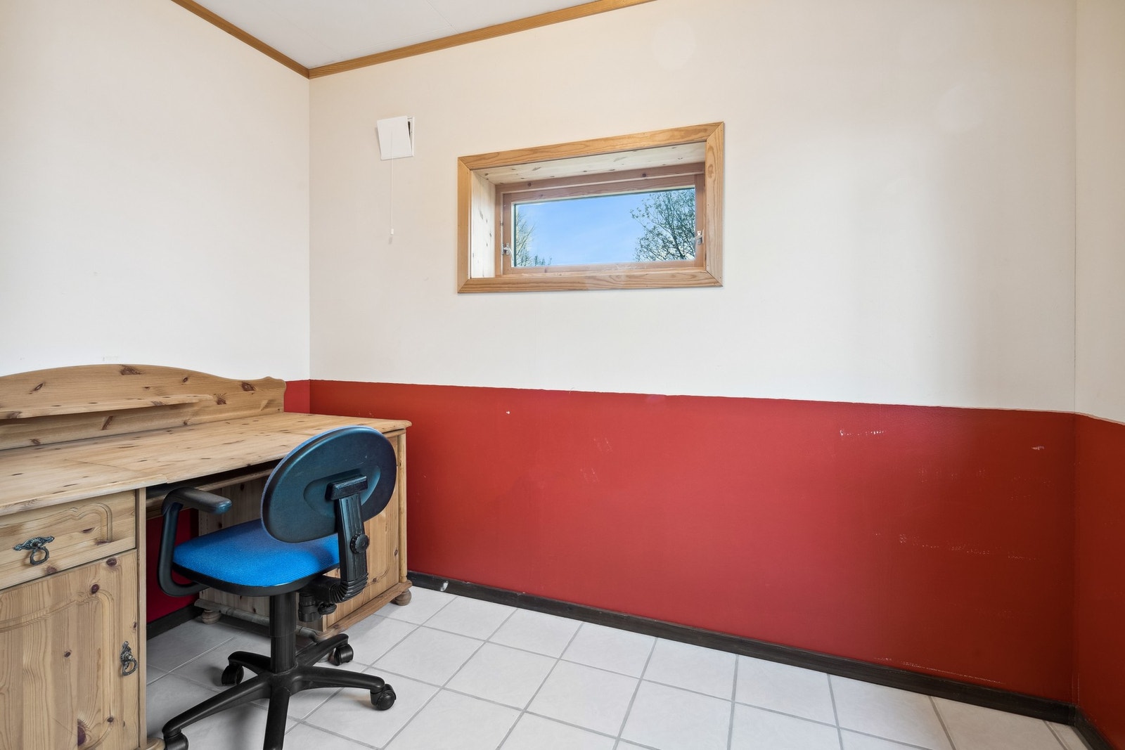 Disponibelt rom med egen inngang. Galleribilde