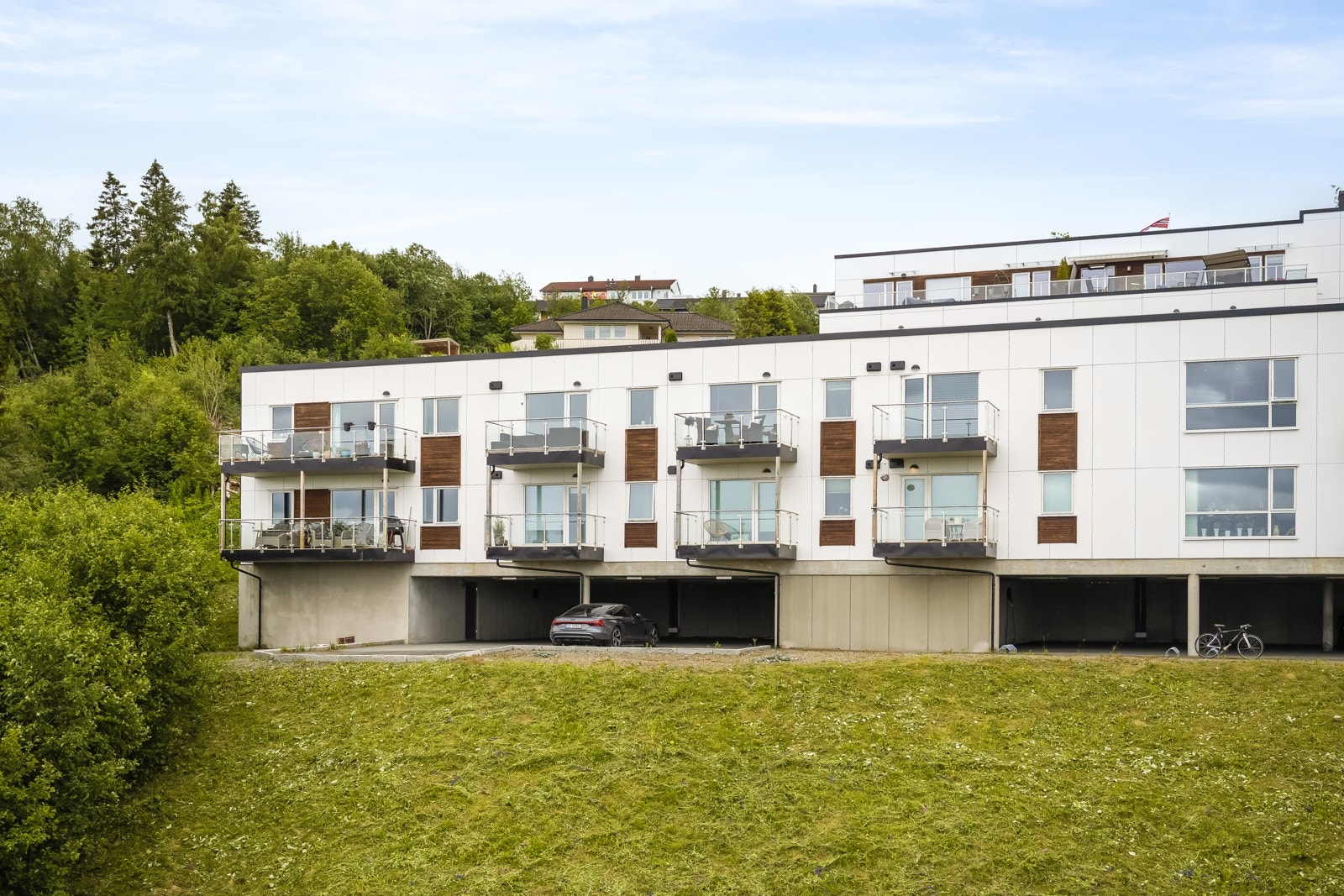 Beliggende i blindvei uten gjennomgangstrafikk. Galleribilde