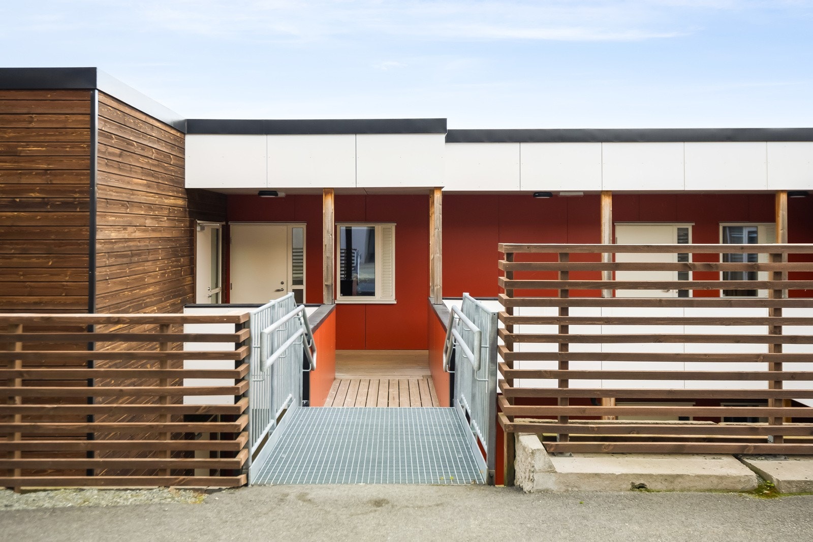 Utvendig svalgang. Galleribilde