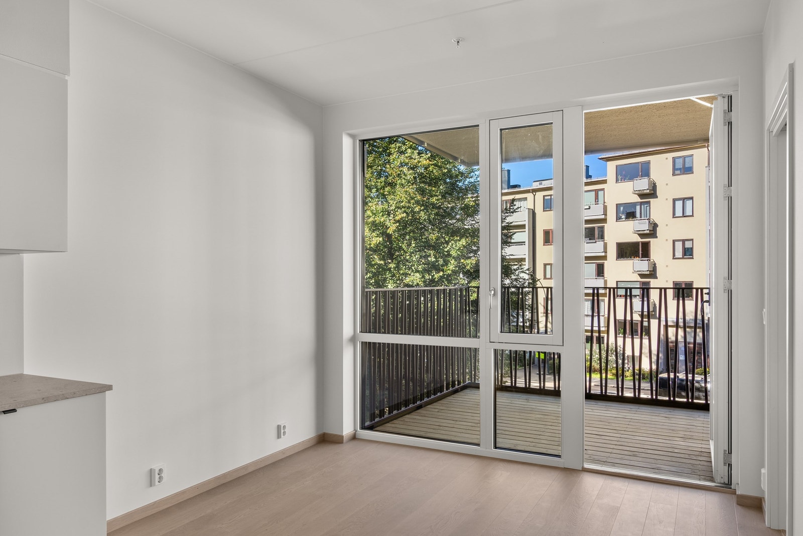 Arealeffektiv 2-roms leilighet beliggende i byggets 2.etg med balkong. Galleribilde