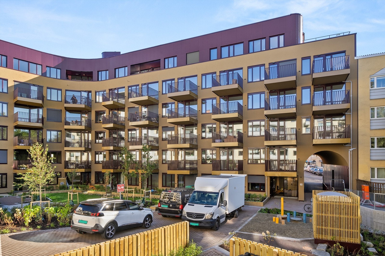 Fasade Soria Hage | Biler og annet fra utbygger blir fjernet så fort utbygger er ferdig Galleribilde