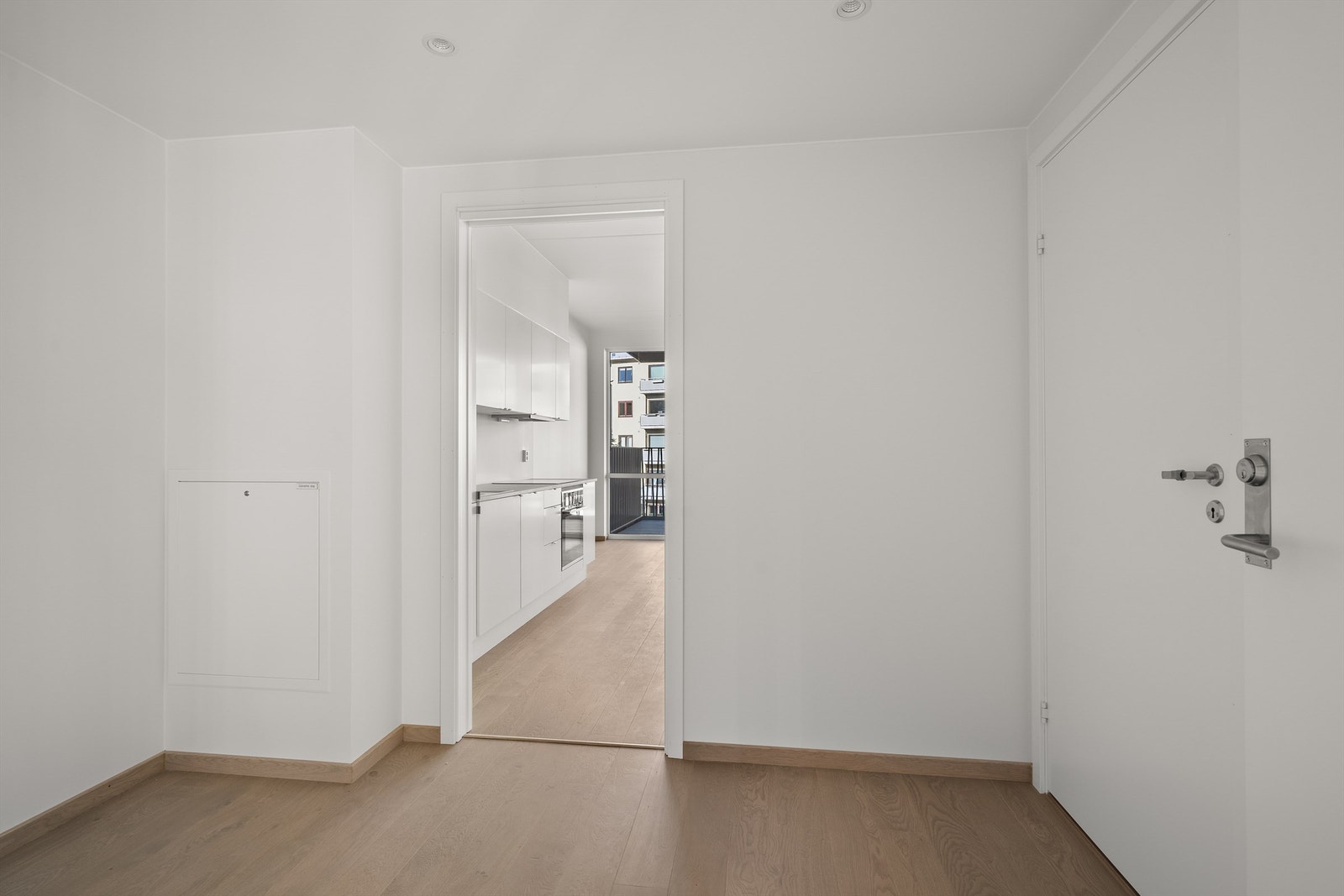 Entre med mulighet mulighet for garderobeløsning. Galleribilde