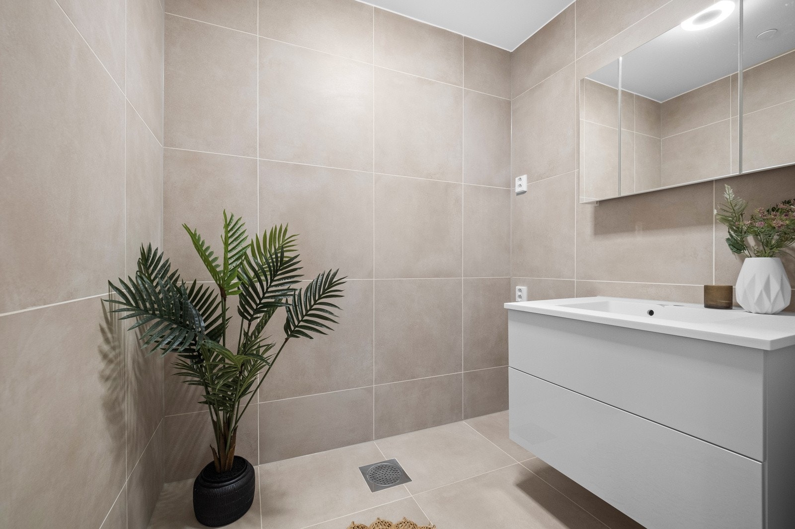 Vaskerom Galleribilde