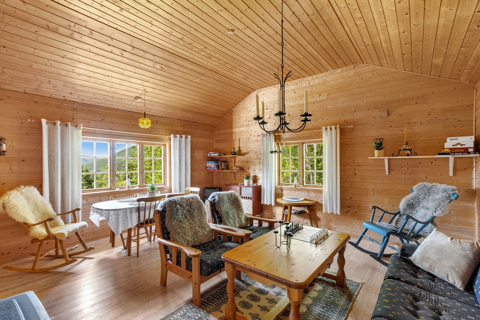 Velkommen til Aunveien 51 - Presentert av EIE Eiendomsmegling v/ Geir Einar Moen! Galleribilde