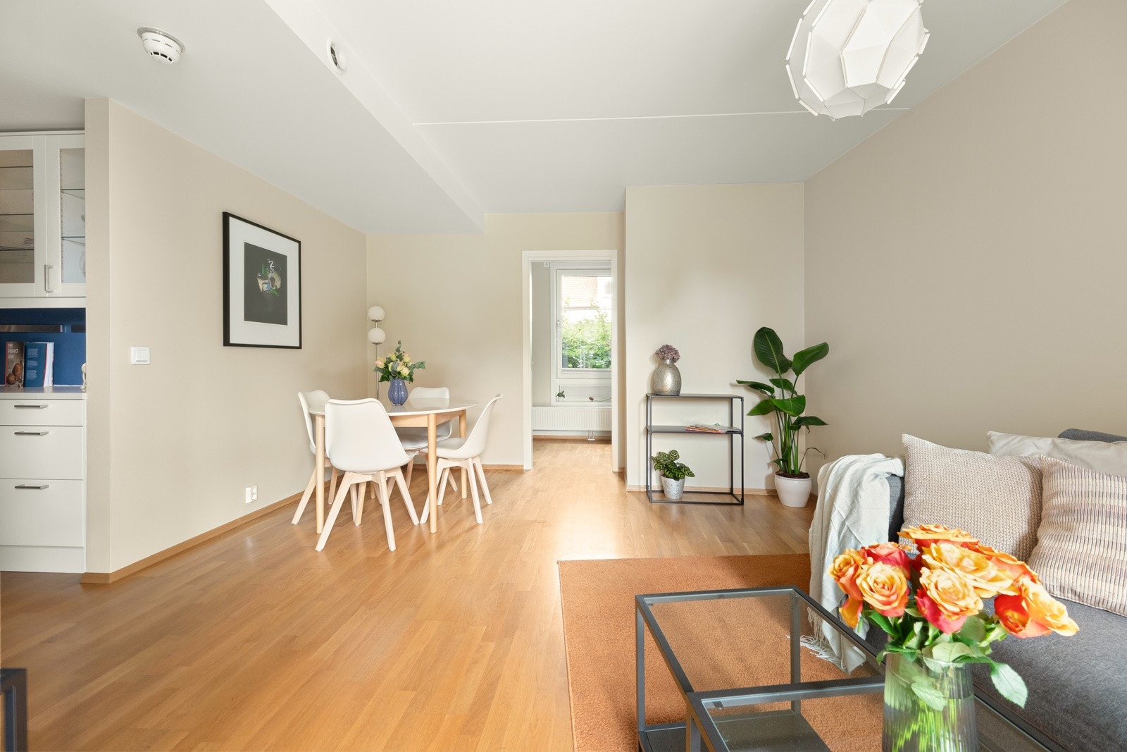 Bygget sto ferdig i 2015. Det vil si moderne fasiliteter, som blant annet god isolering, balansert ventilasjon, varmtvann og fyring. Galleribilde