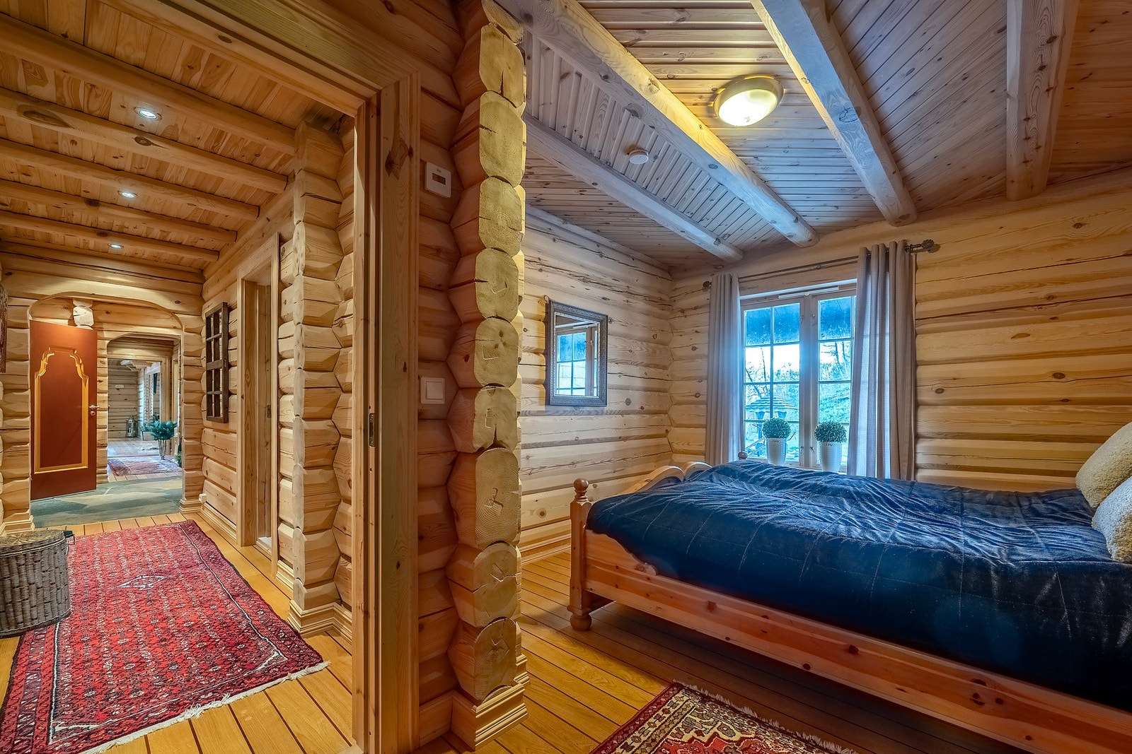 I 1.etasjen finner du 3 soverom. Galleribilde