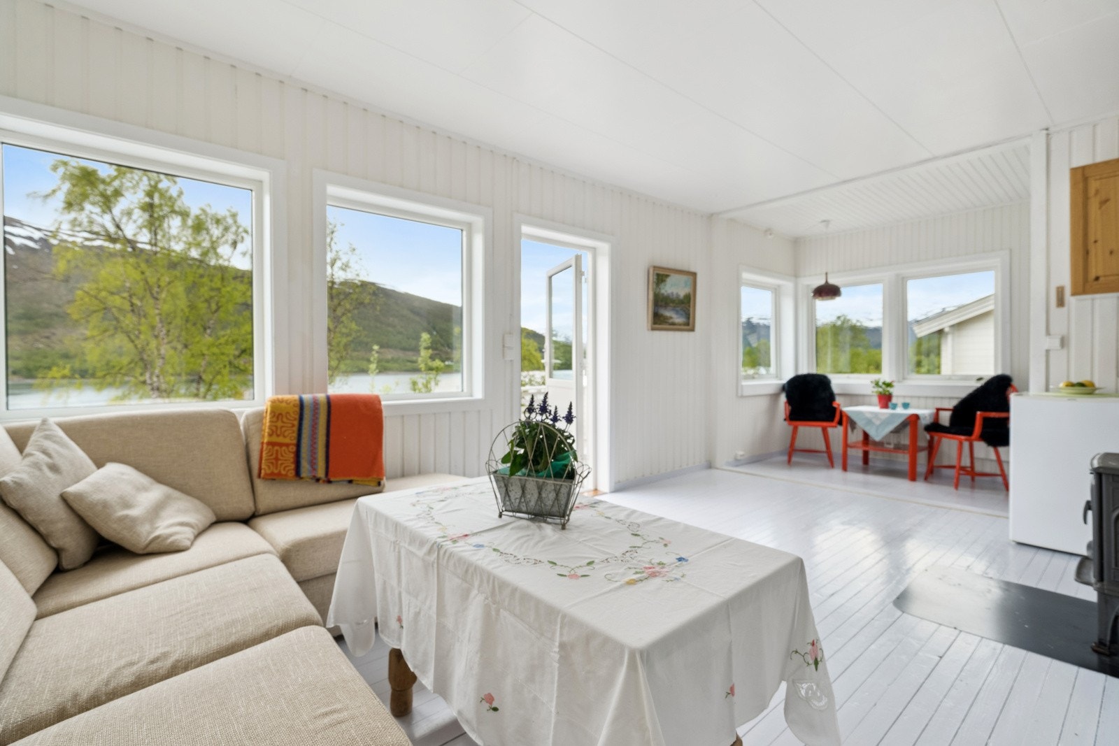 Stue og spiseplass Galleribilde