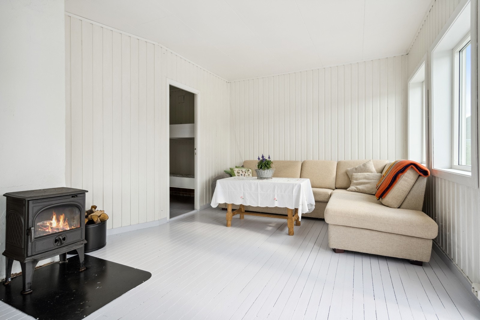 Vedovn montert i stuen Galleribilde