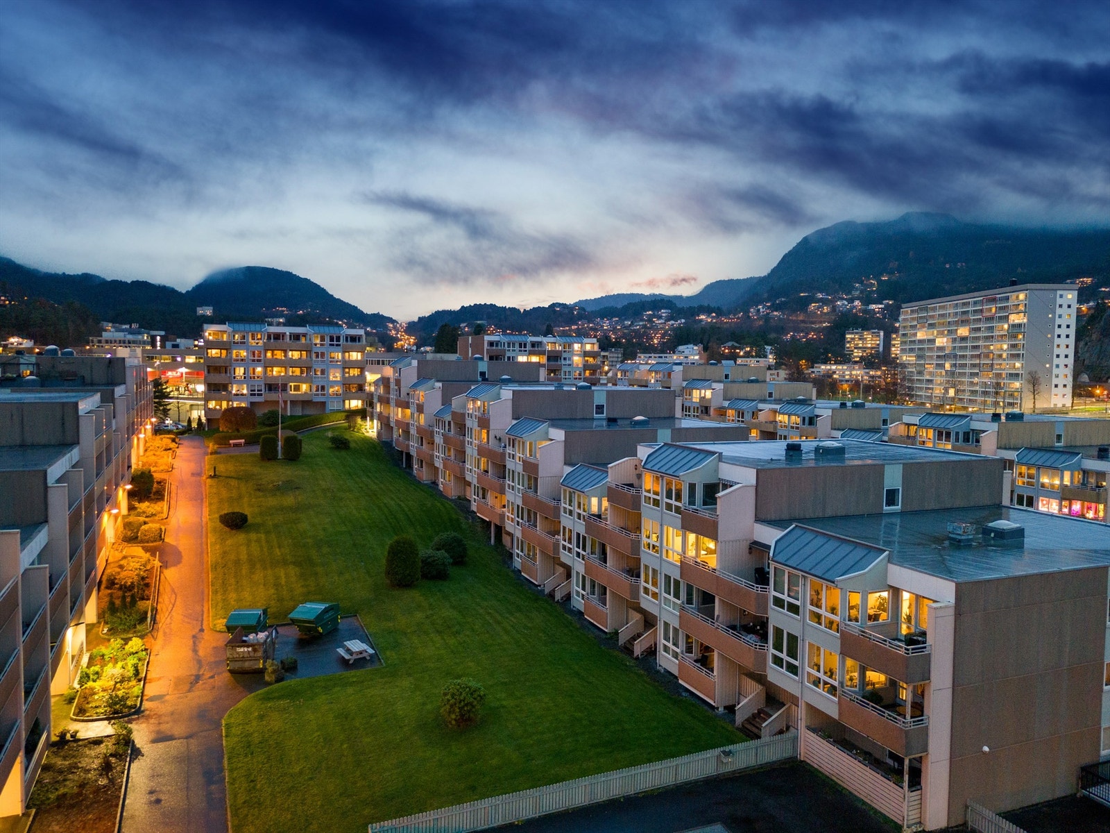 Boligen har vestvent balkong med gode solforhold. Galleribilde