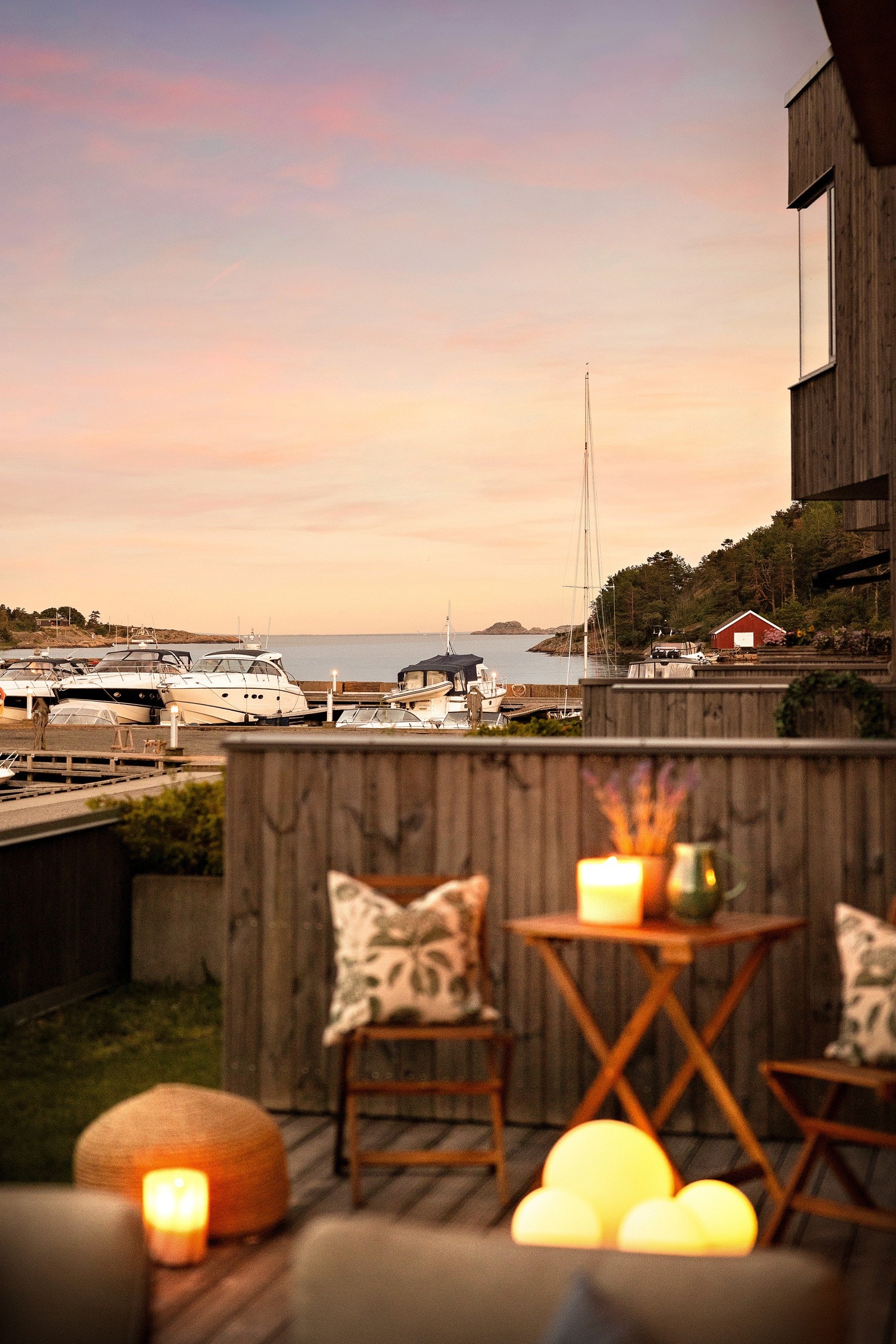 Ta deg en pust i bakken og sku utover den vakre skjærgården. Galleribilde