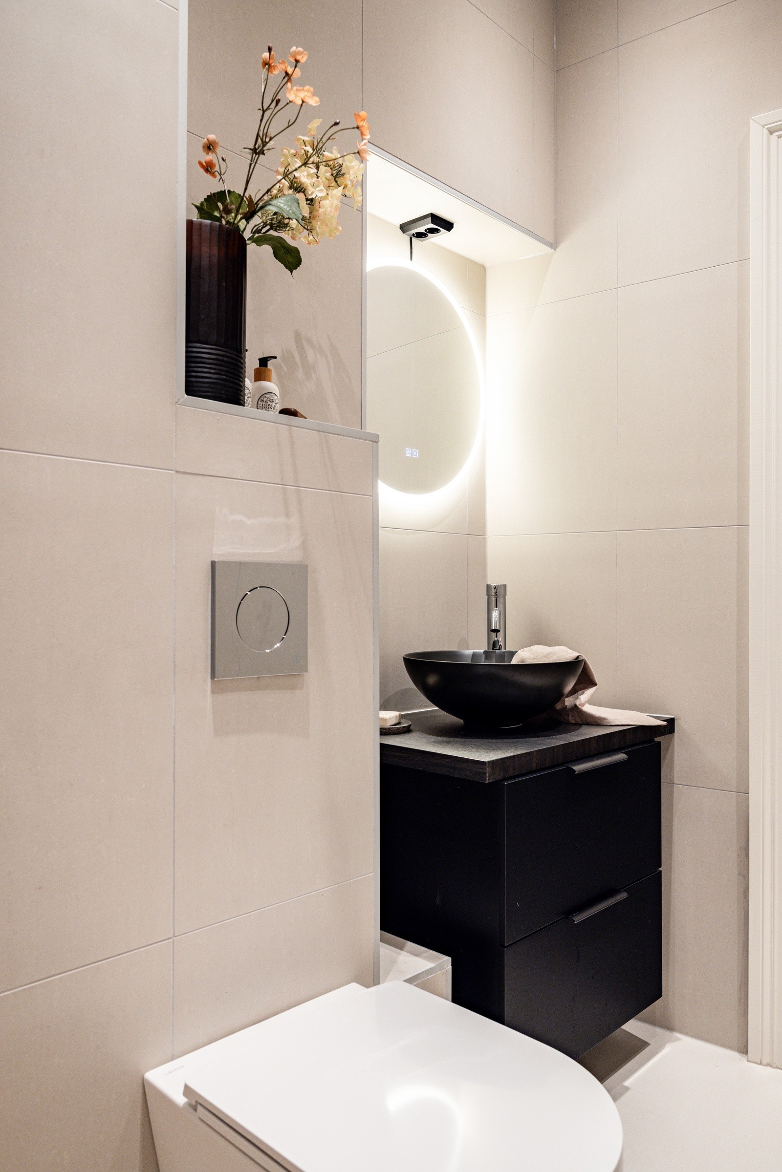 Lekre detaljer på badet. Galleribilde