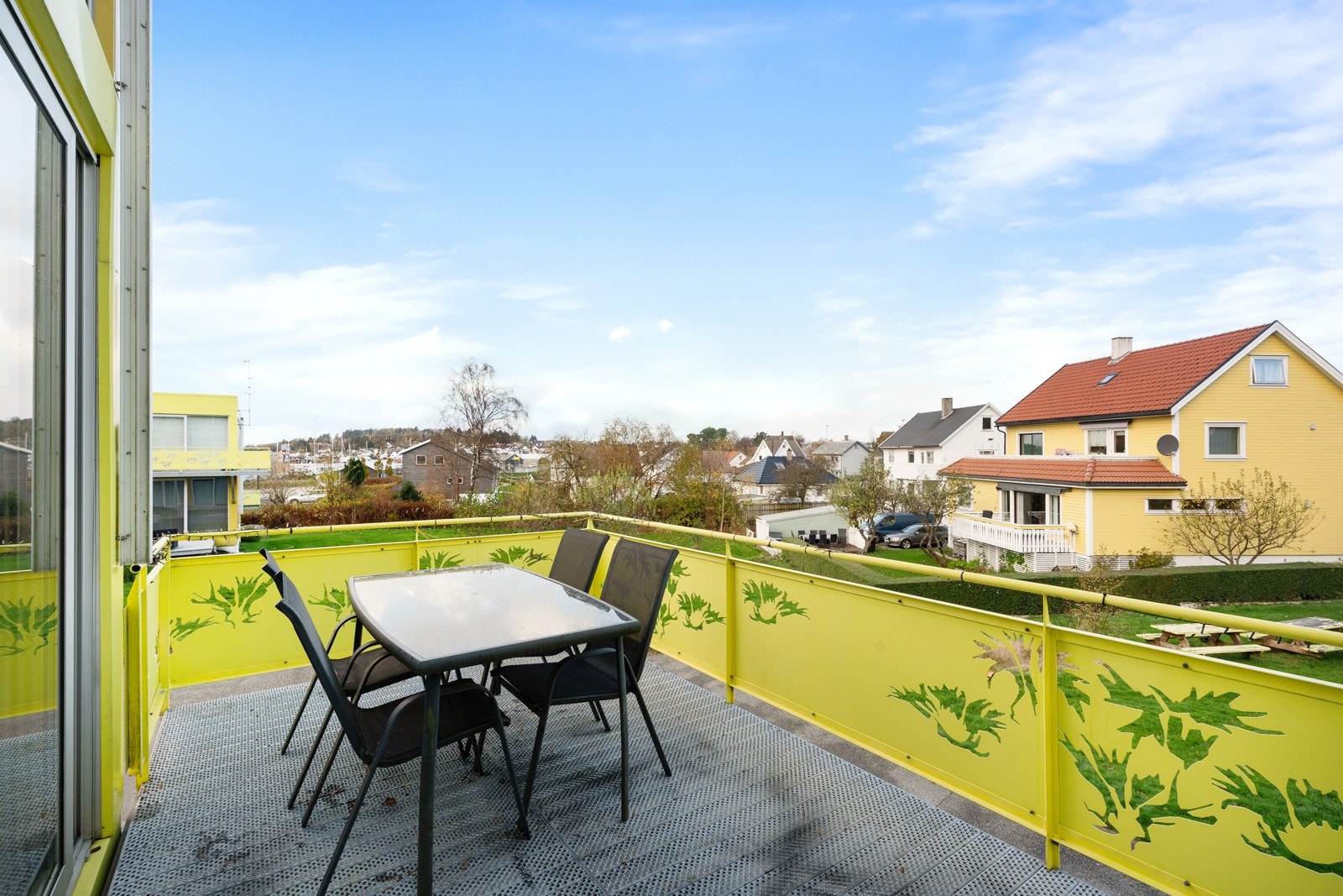 Uteplass Galleribilde