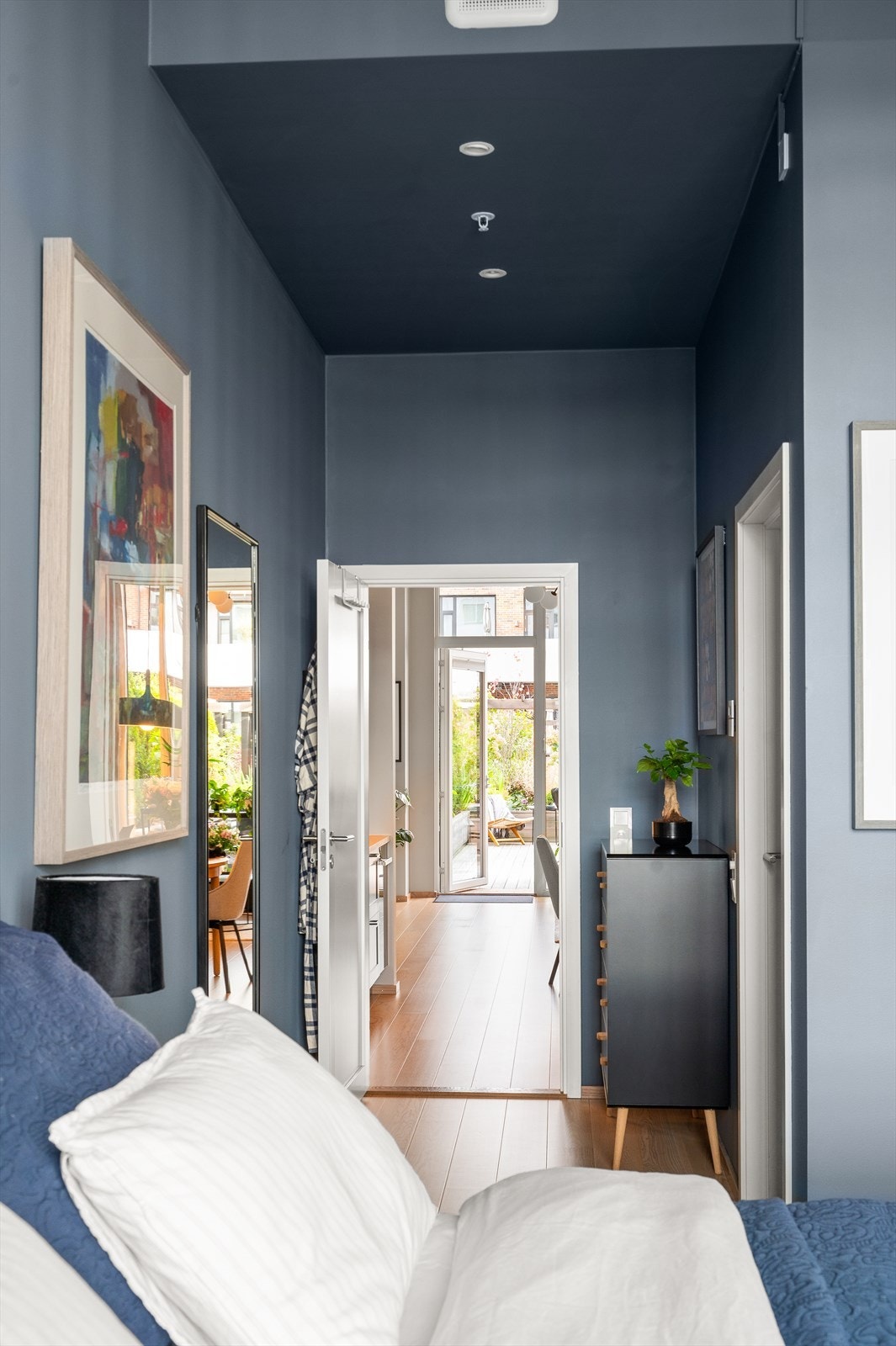 Direkte tilgang til det første baderommet - her får du en skikkelig hotellfølelse hver dag! Galleribilde