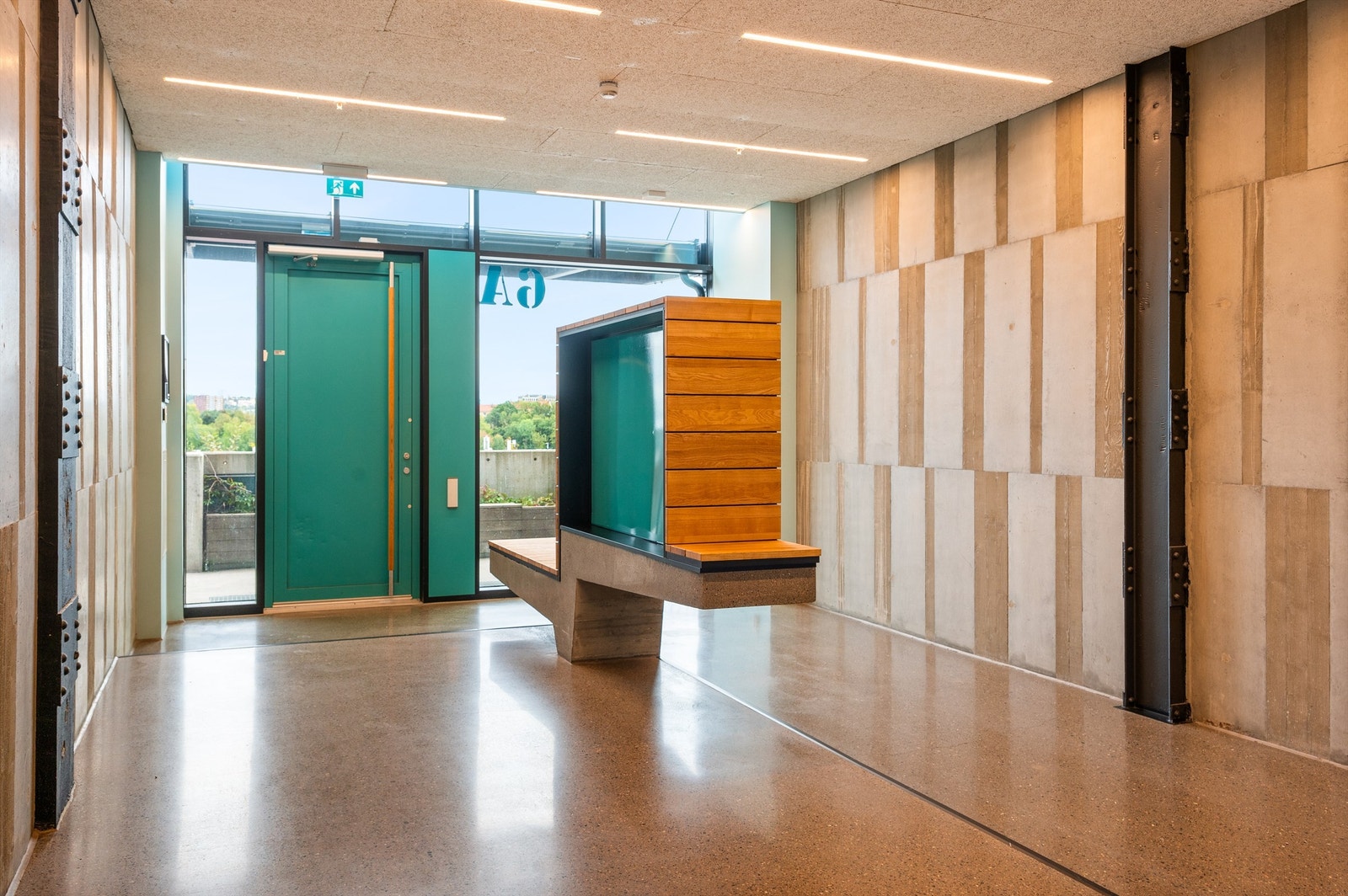 Moderne og industrielt inngangsparti Galleribilde