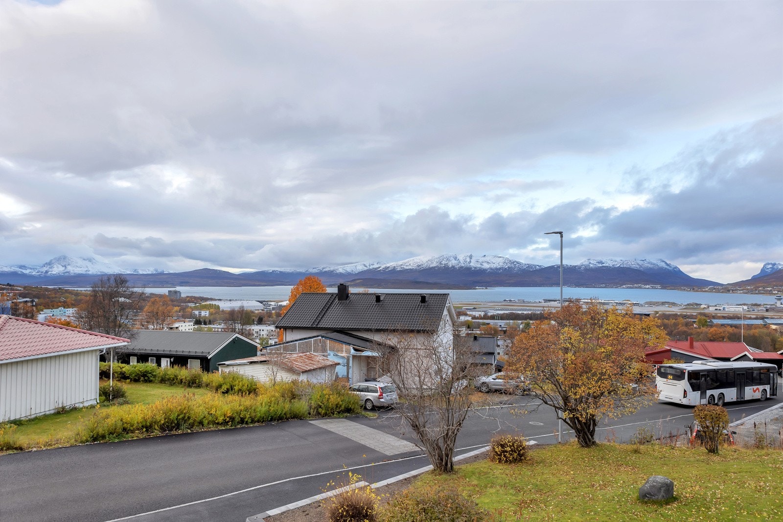 Utsikt mot nord-vest Galleribilde