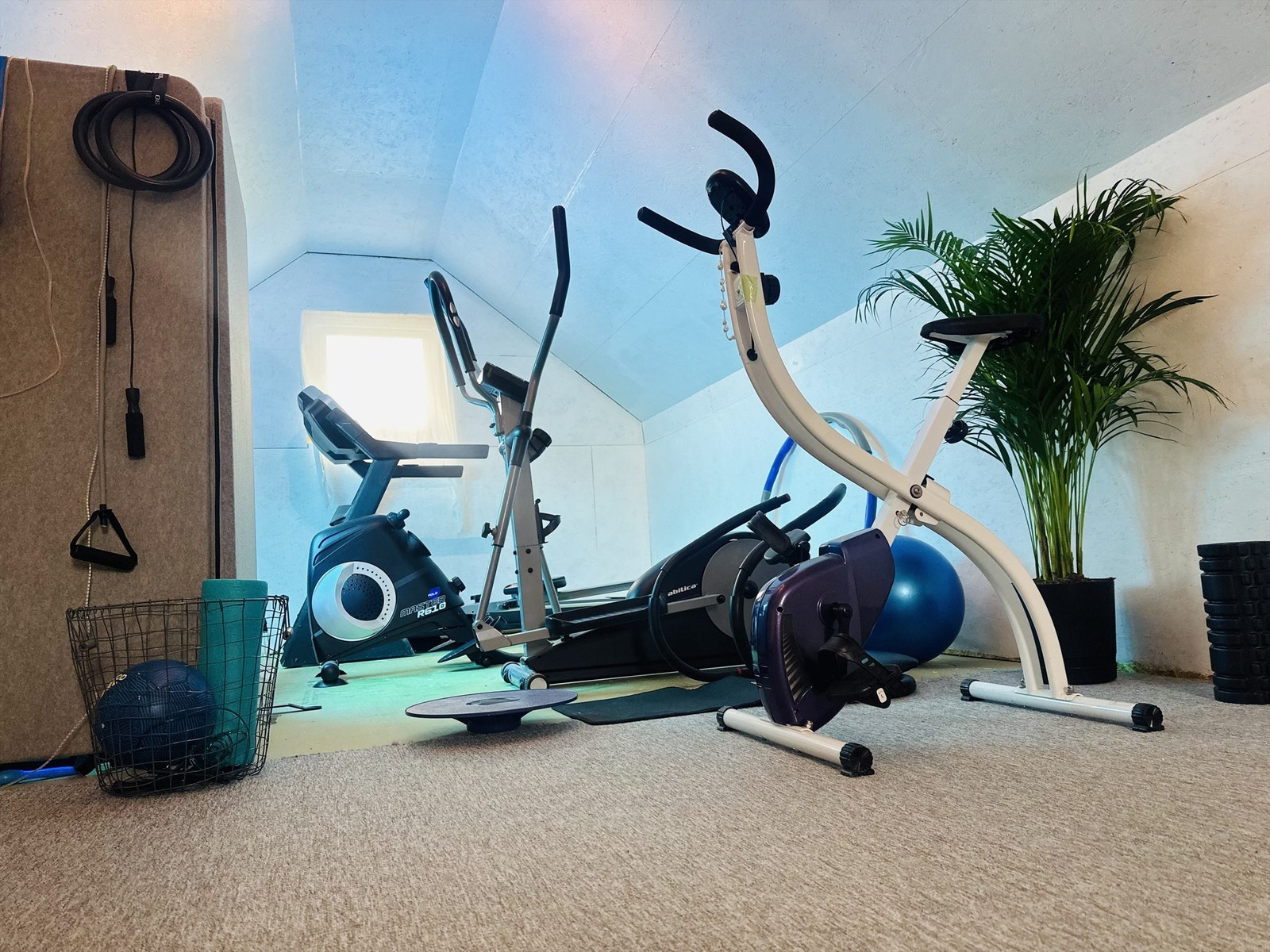 Isolert og kledd loft Galleribilde