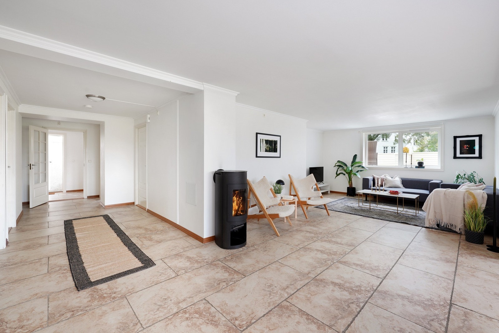 Velkommen inn i utleieleiligheten. Galleribilde