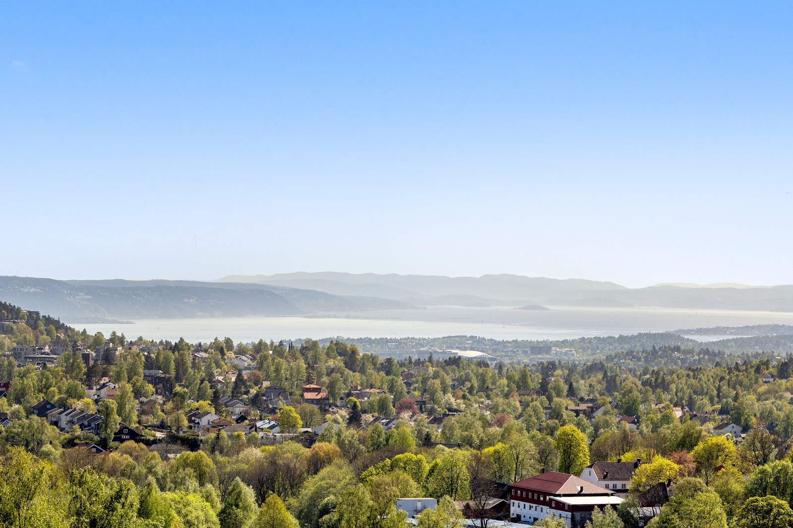 Vestvendt beliggenhet med fantastisk utsikt og solforhold. Galleribilde