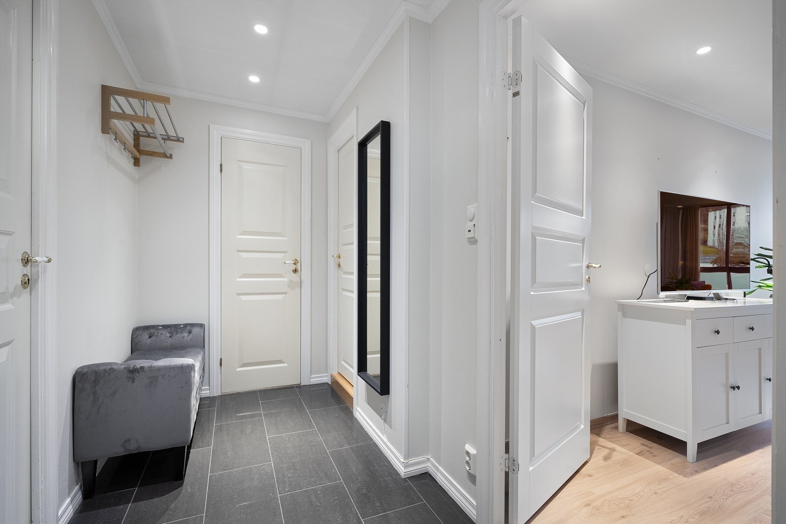 Lys entre/gang Galleribilde