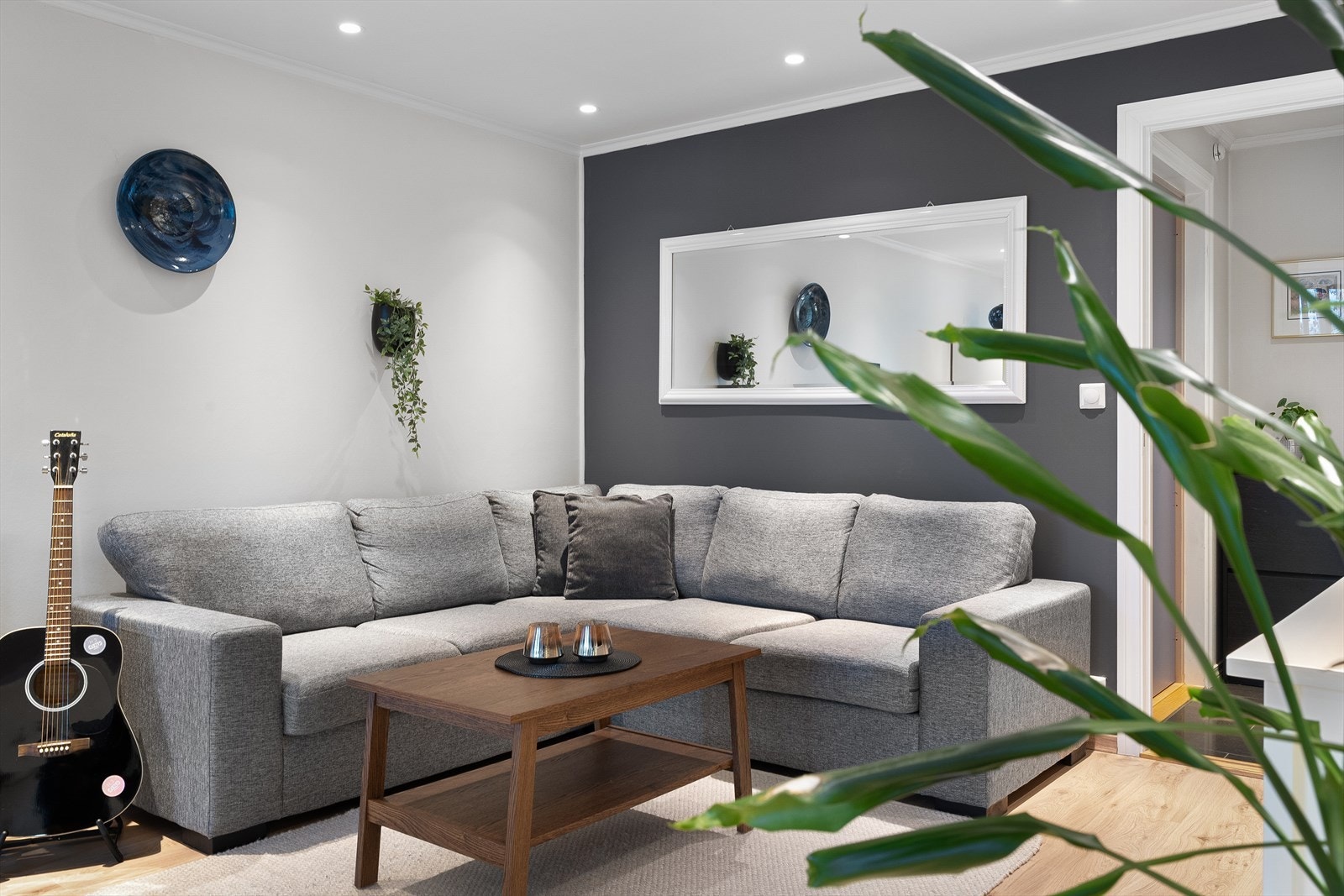 Sentralvarme, varmt vann, tv og internett er inkludert i fellesutgiftene Galleribilde