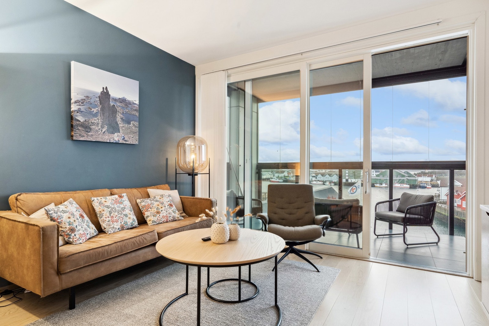 Velkommen til Parkgata 10 - Tindvær Galleribilde