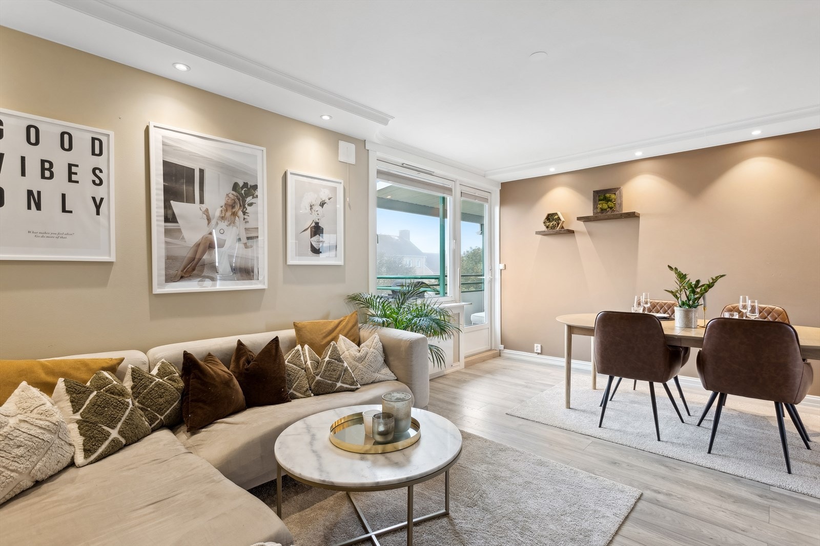 DNB Eiendom v/ Sigrid Seim har gleden av å presentere Plogveien 12! Galleribilde