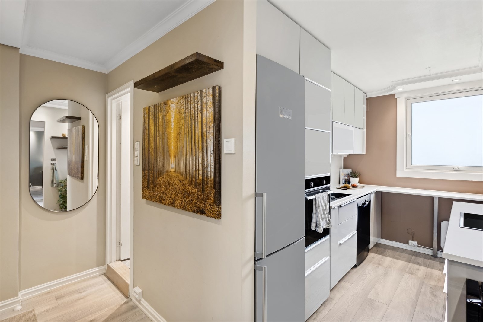 Kjøkkenet er i en egen sone. Galleribilde