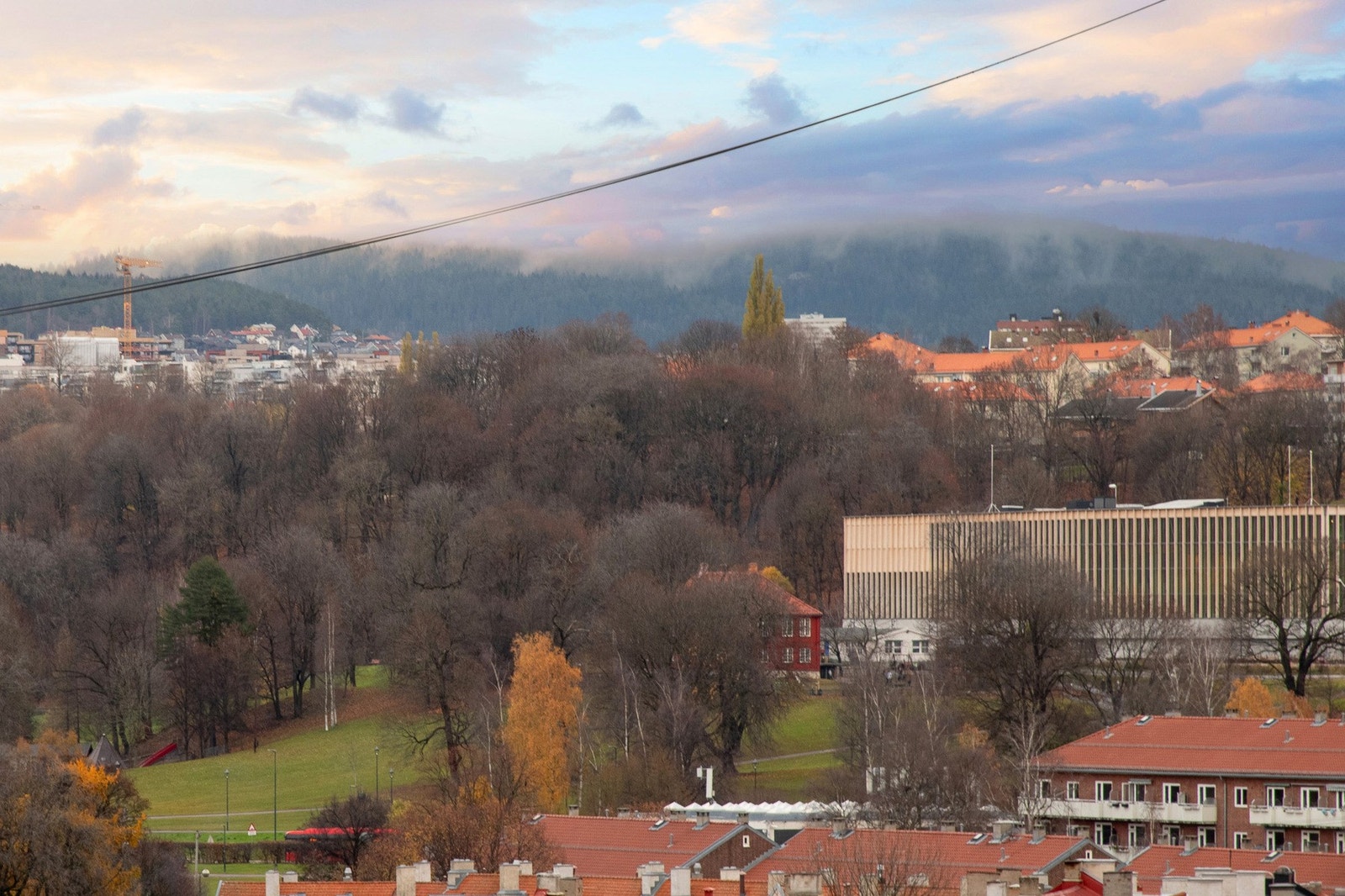 Nye Tøyenbadet er planlagt åpent fra Januar 2025 - kun 10 min gange fra leiligheten. Galleribilde