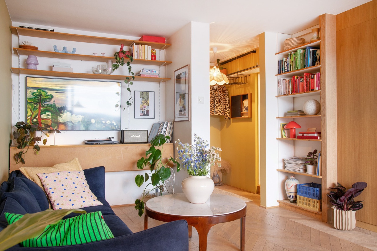 Dette er en særegen og flott 2-roms på Enerhaugen / Tøyen. Galleribilde