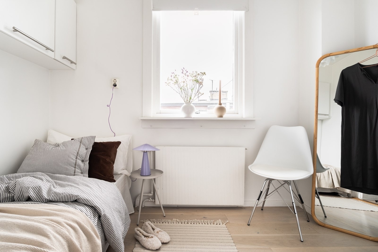 Soverom nr 2 kan også benyttes som gjesterom/kontor. Galleribilde