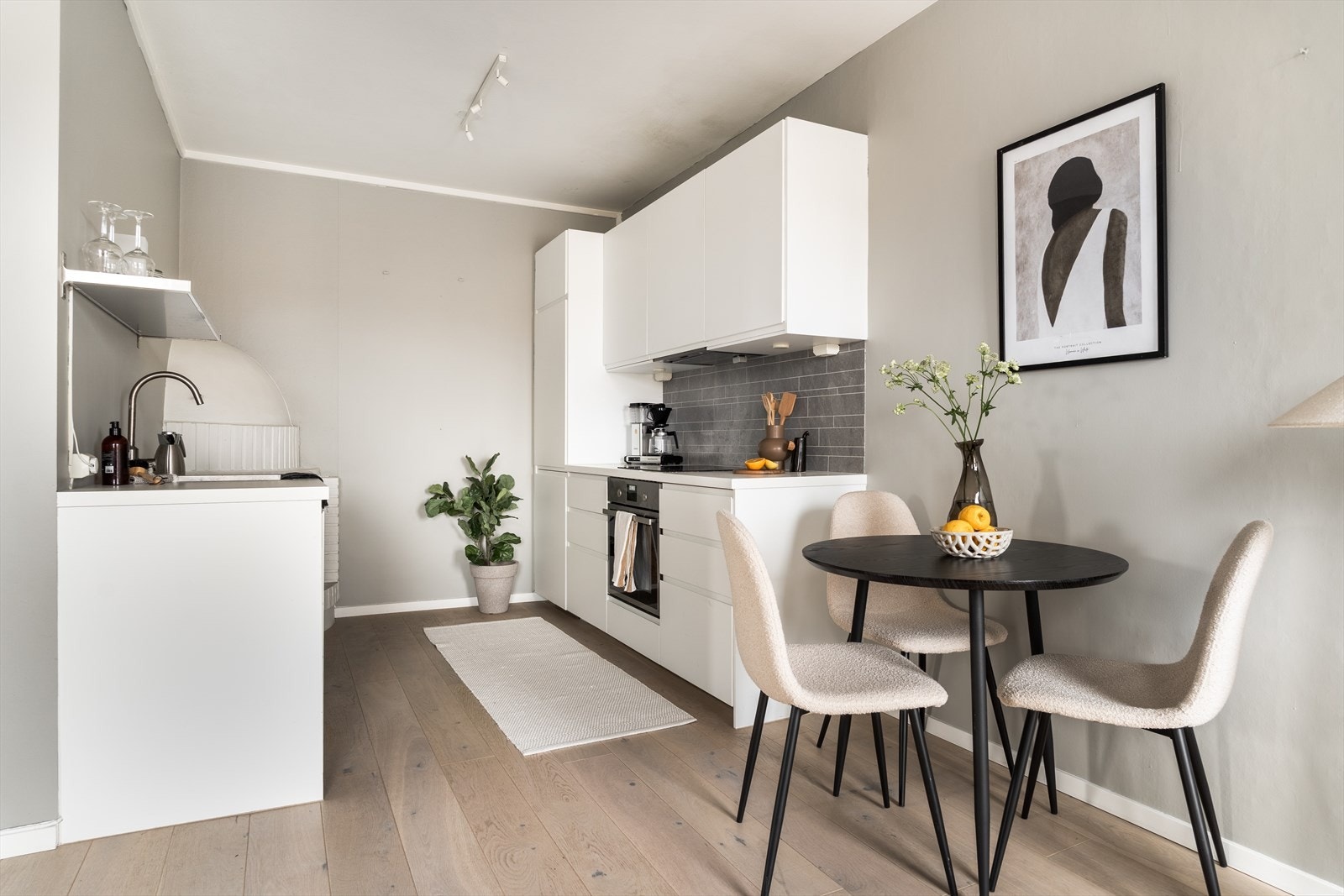 Kjøkkenet ble pusset opp i 2016. Galleribilde