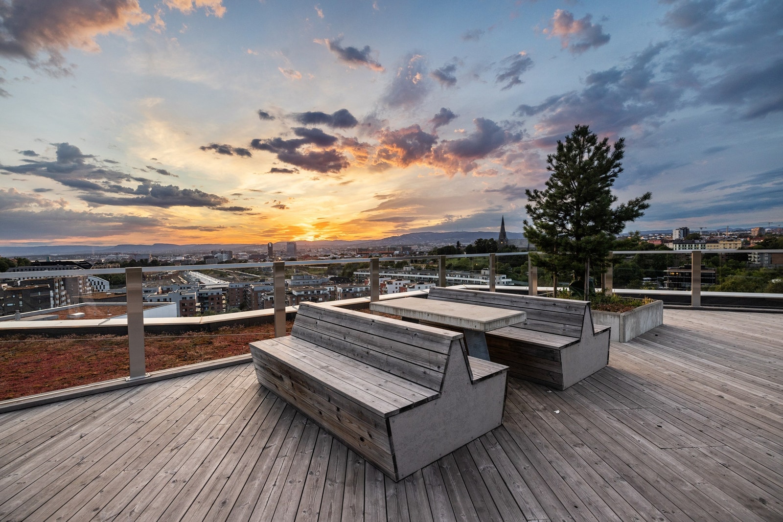 Dersom du ønsker enda bedre utsikt har borettslaget en felles takterrasse med vidstrakt utsikt over Oslo Galleribilde