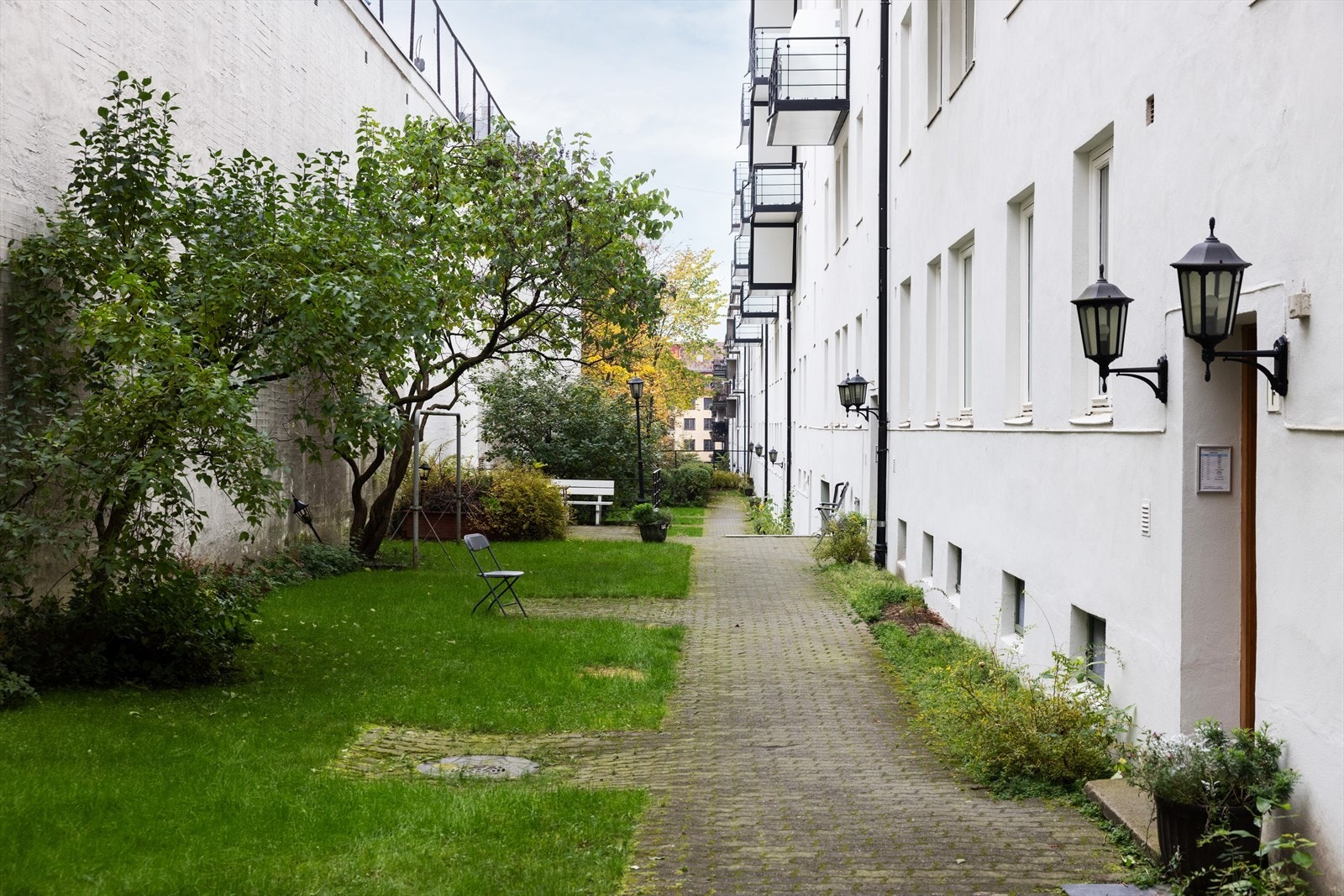 - Bakgård - Galleribilde