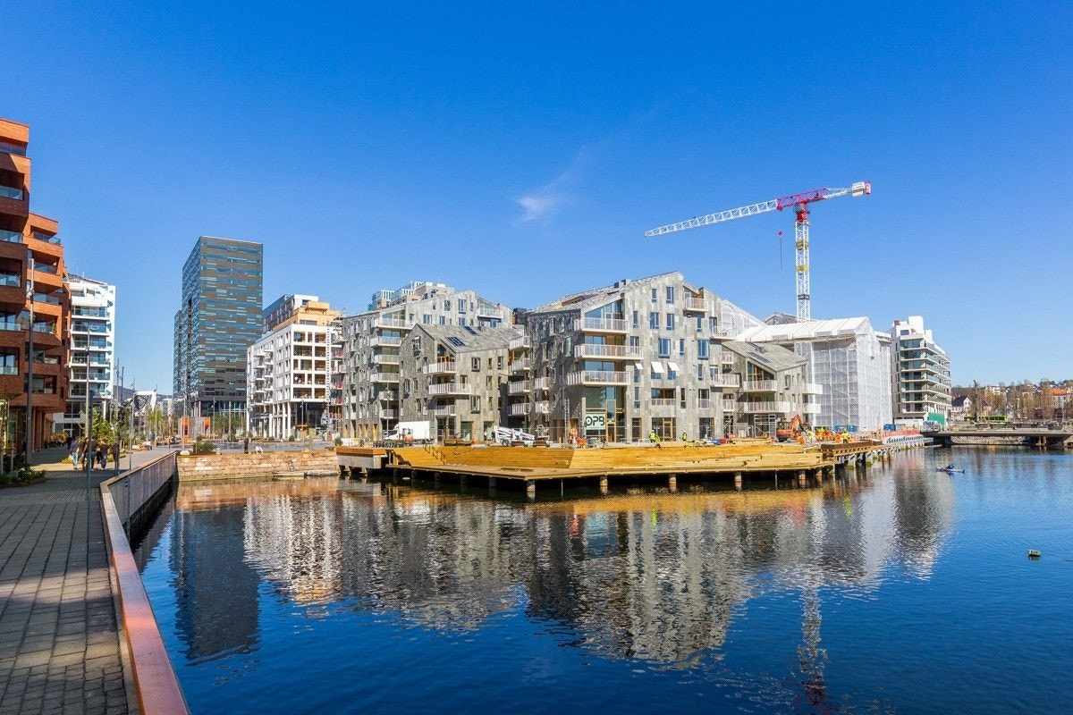 Fasade - leiligheten ligger helt i front i 2etg. Galleribilde